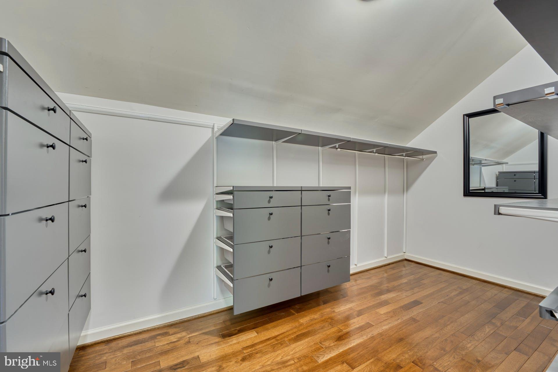 PINEY RUN MEADOW - Residential