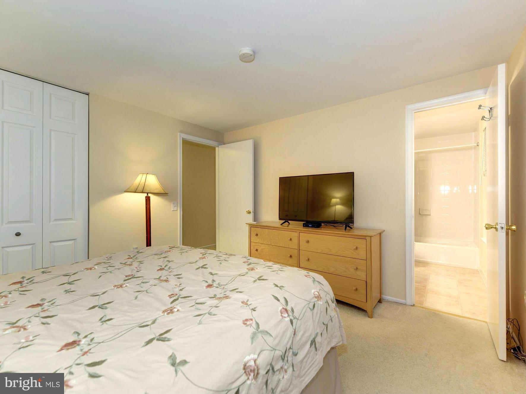 BURKE CENTRE - Residential Lease