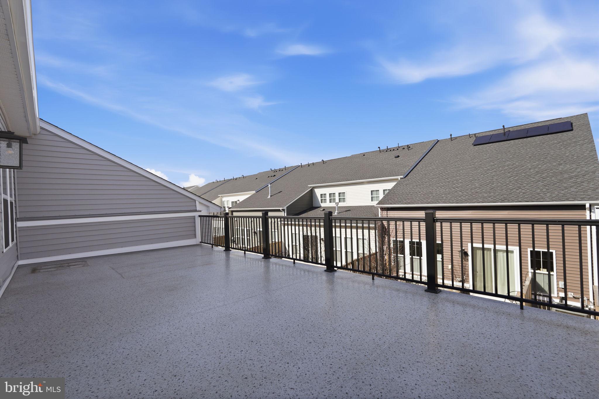 ROBINSON MANOR - Residential