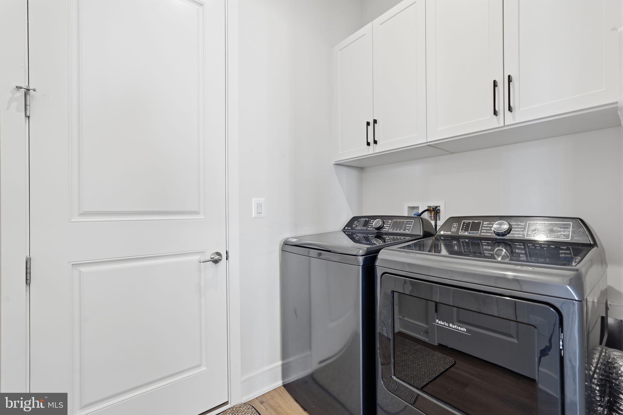 ROBINSON MANOR - Residential