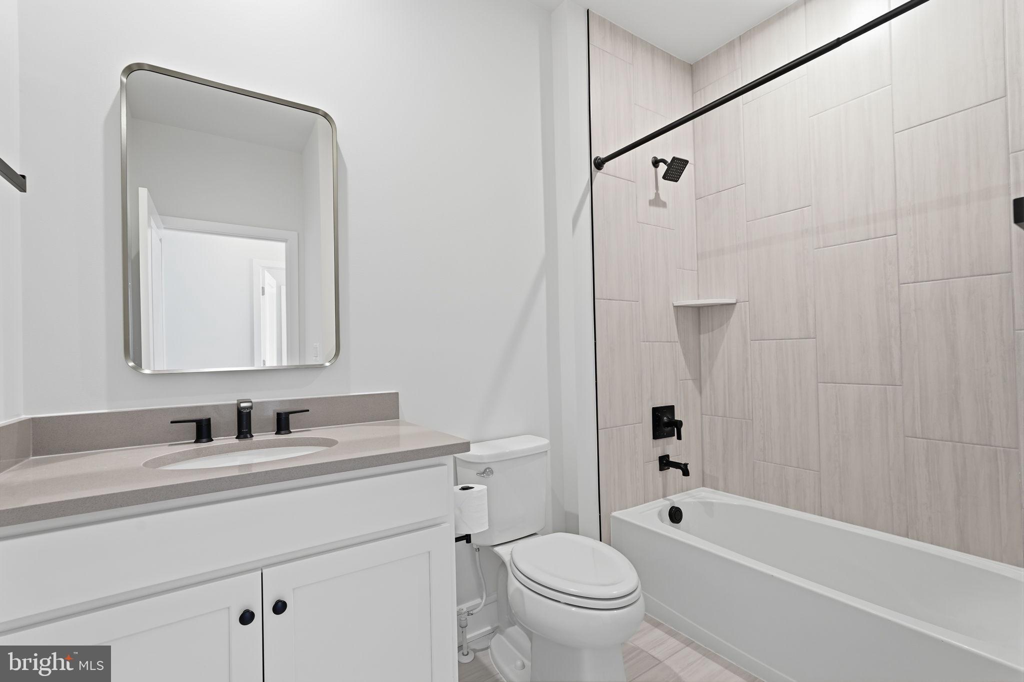 ROBINSON MANOR - Residential