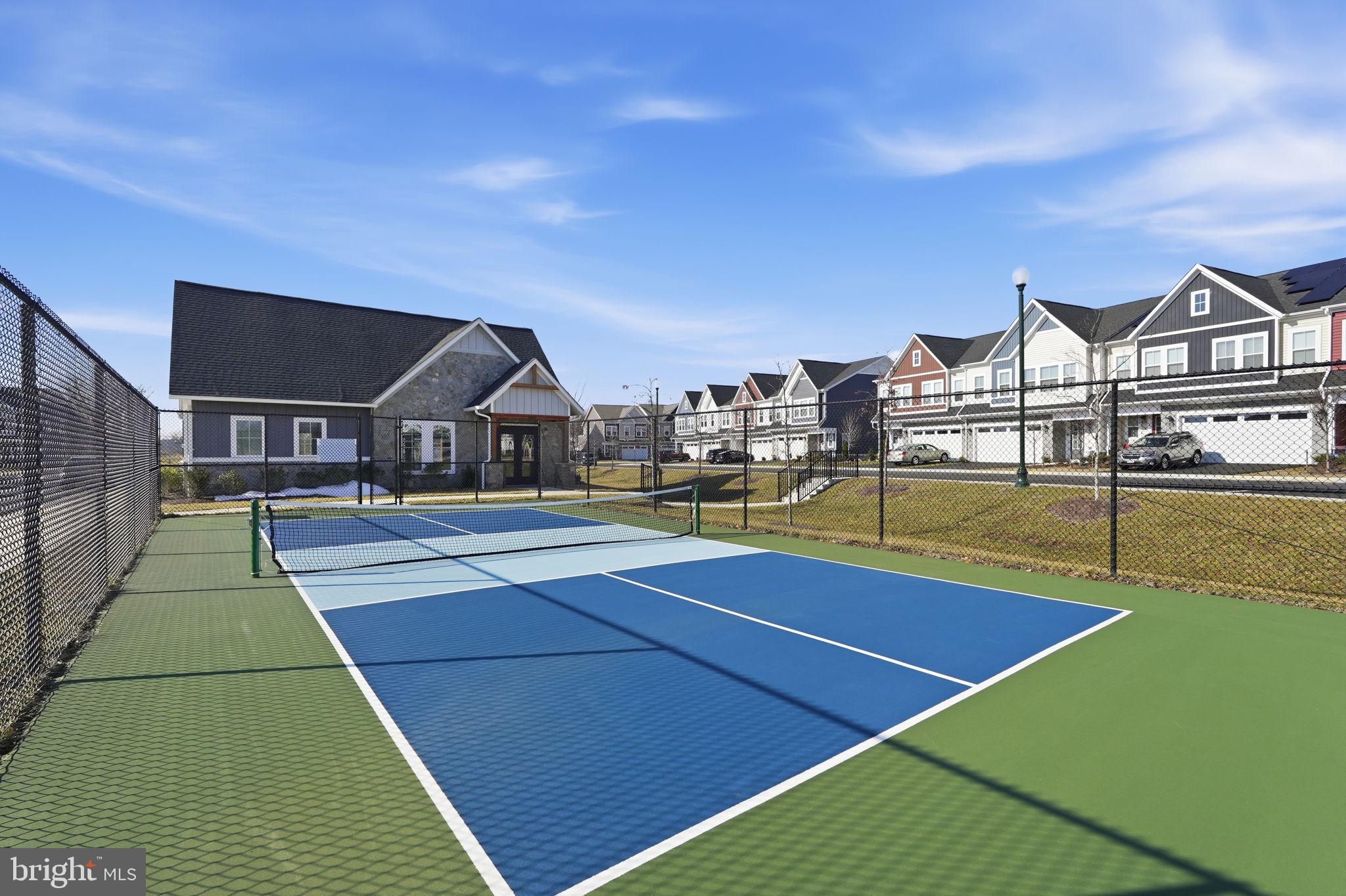 ROBINSON MANOR - Residential