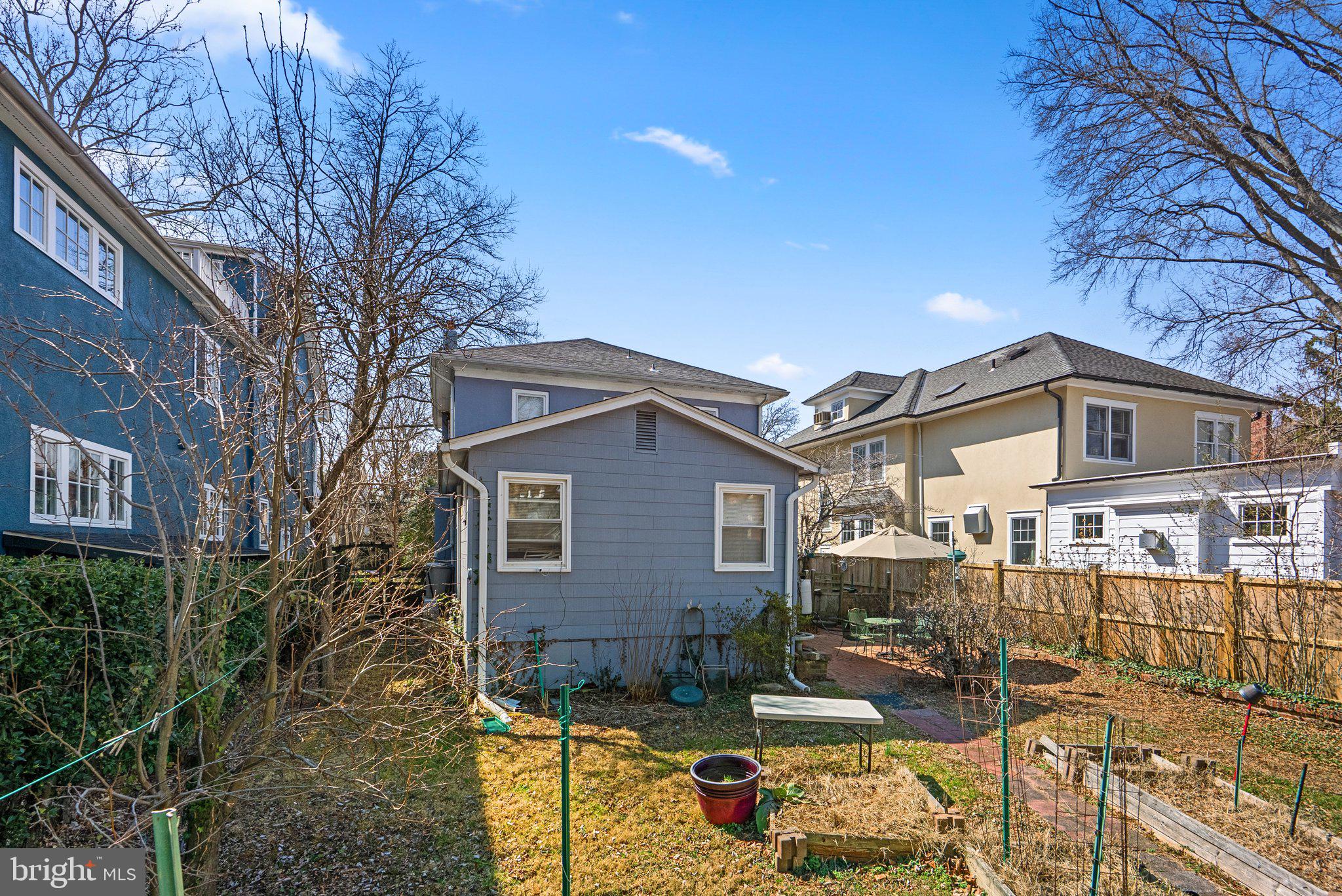 MURRAY HILL - Residential