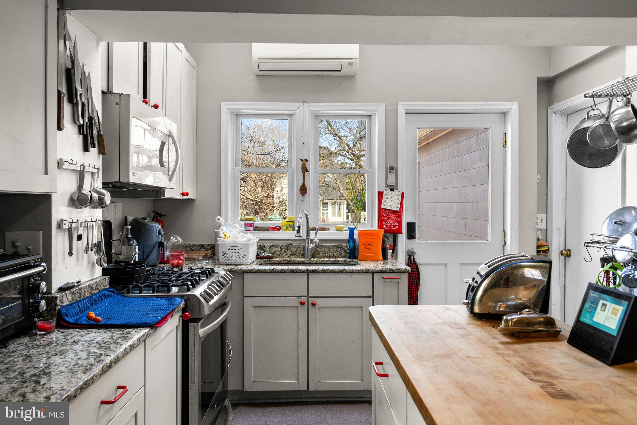 MURRAY HILL - Residential