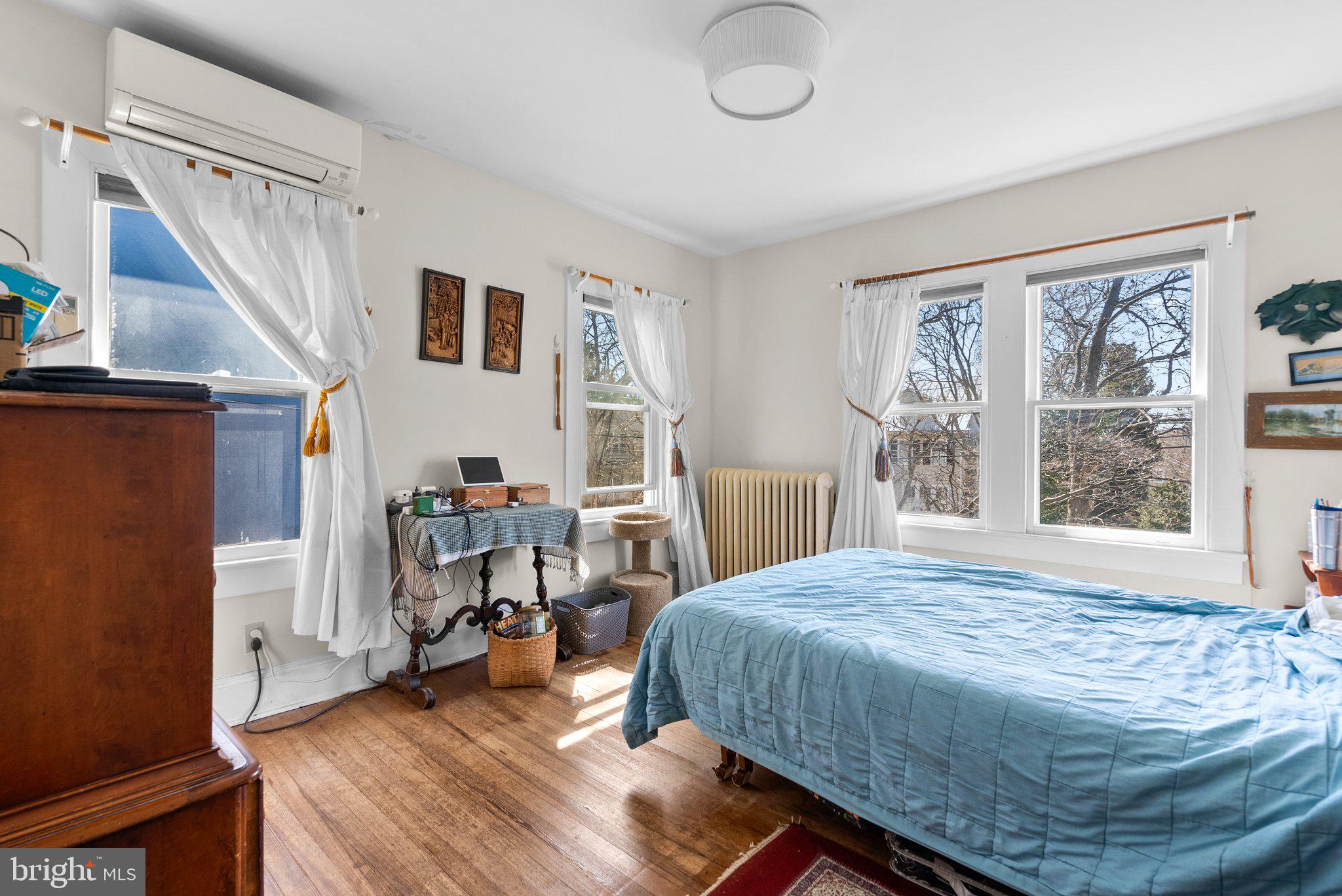 MURRAY HILL - Residential