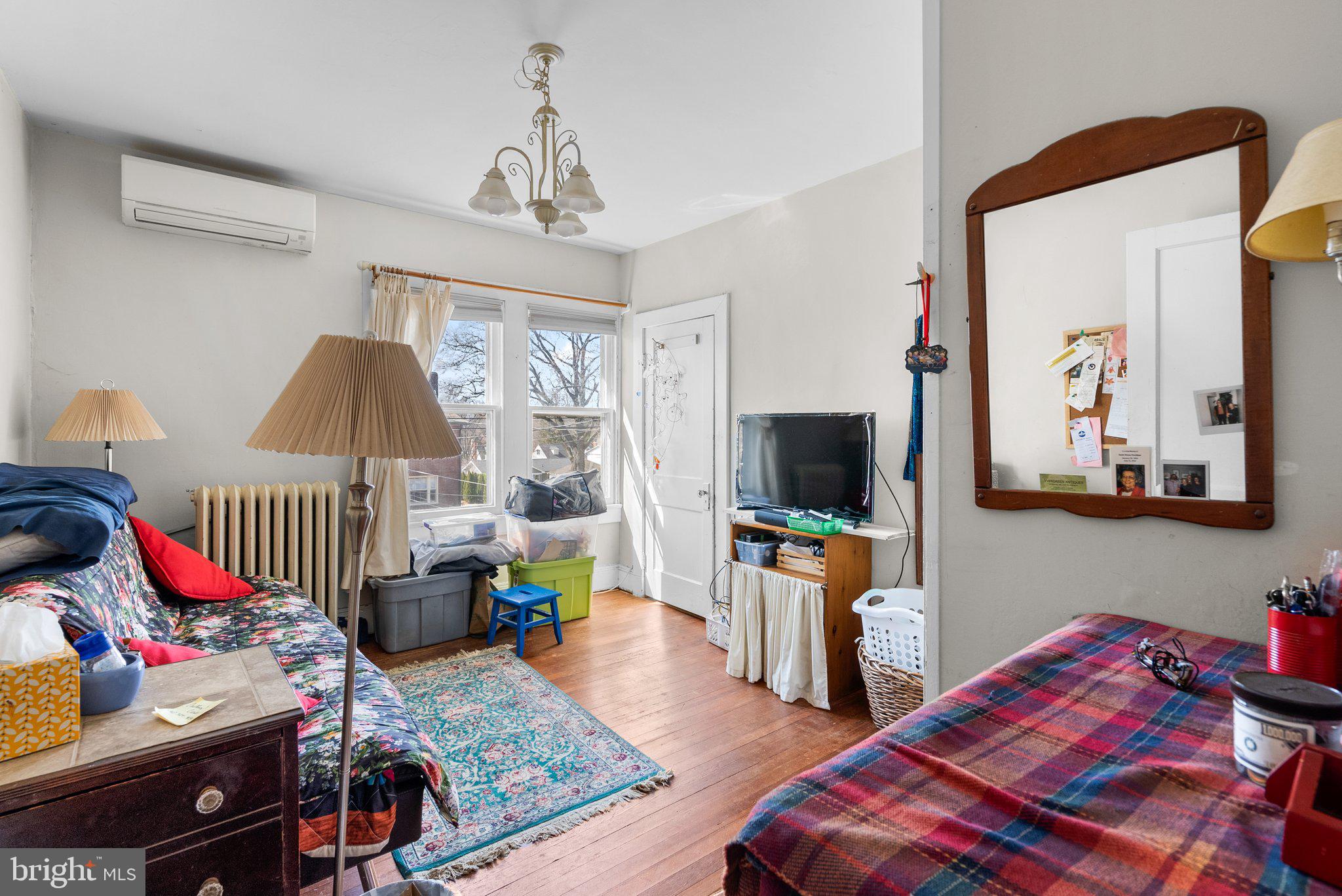 MURRAY HILL - Residential