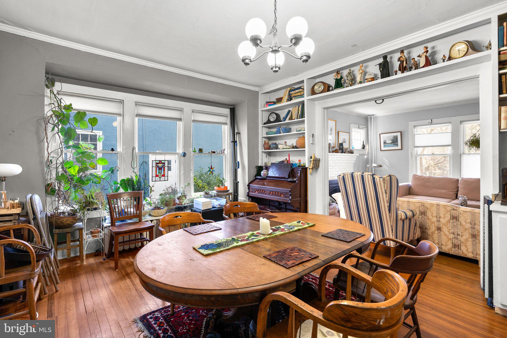 MURRAY HILL - Residential