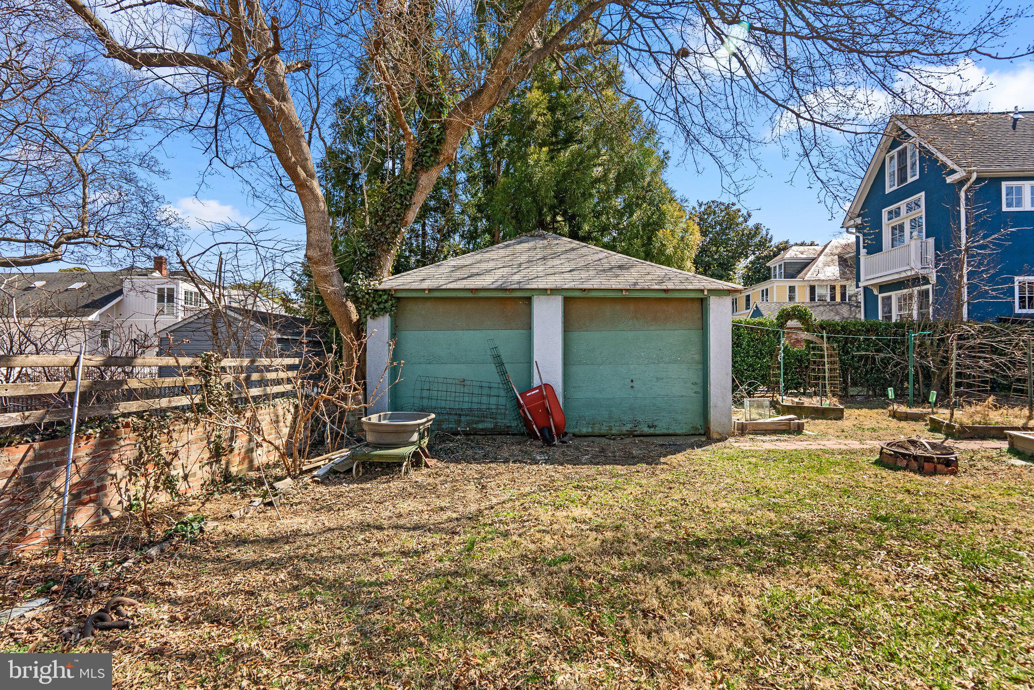 MURRAY HILL - Residential