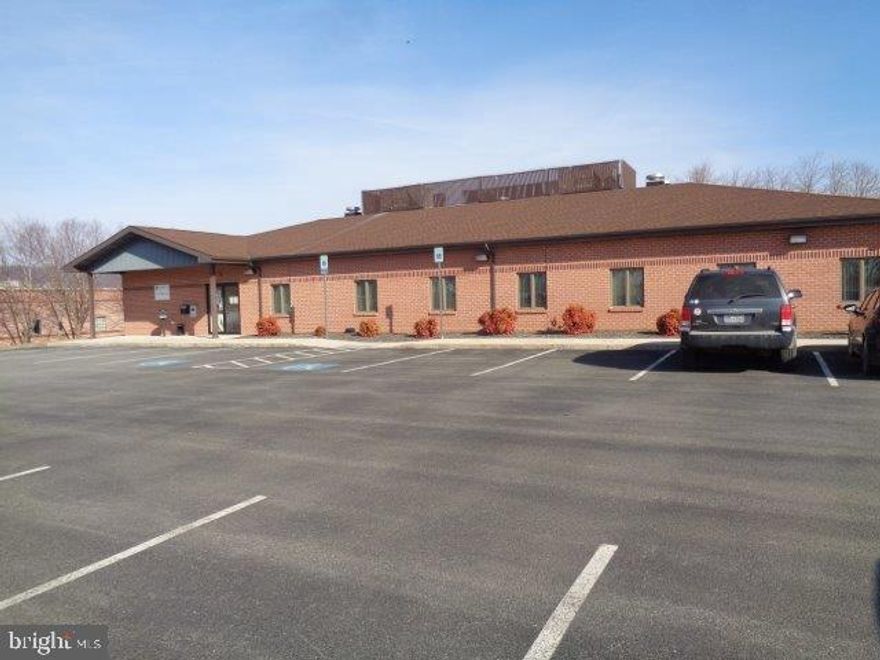 Single-story brick office building leased to County Assistance Office. Current lease expires 7/14/23 with a 5-year option by tenant. Building built in 2008 specifically for tenant. No zoning in Ayr Township. 1.18 acres. Numerous documents available in associated docs. 72-hour notice for all showings.
MASKS MUST BE WORN INSIDE BUILDING.
