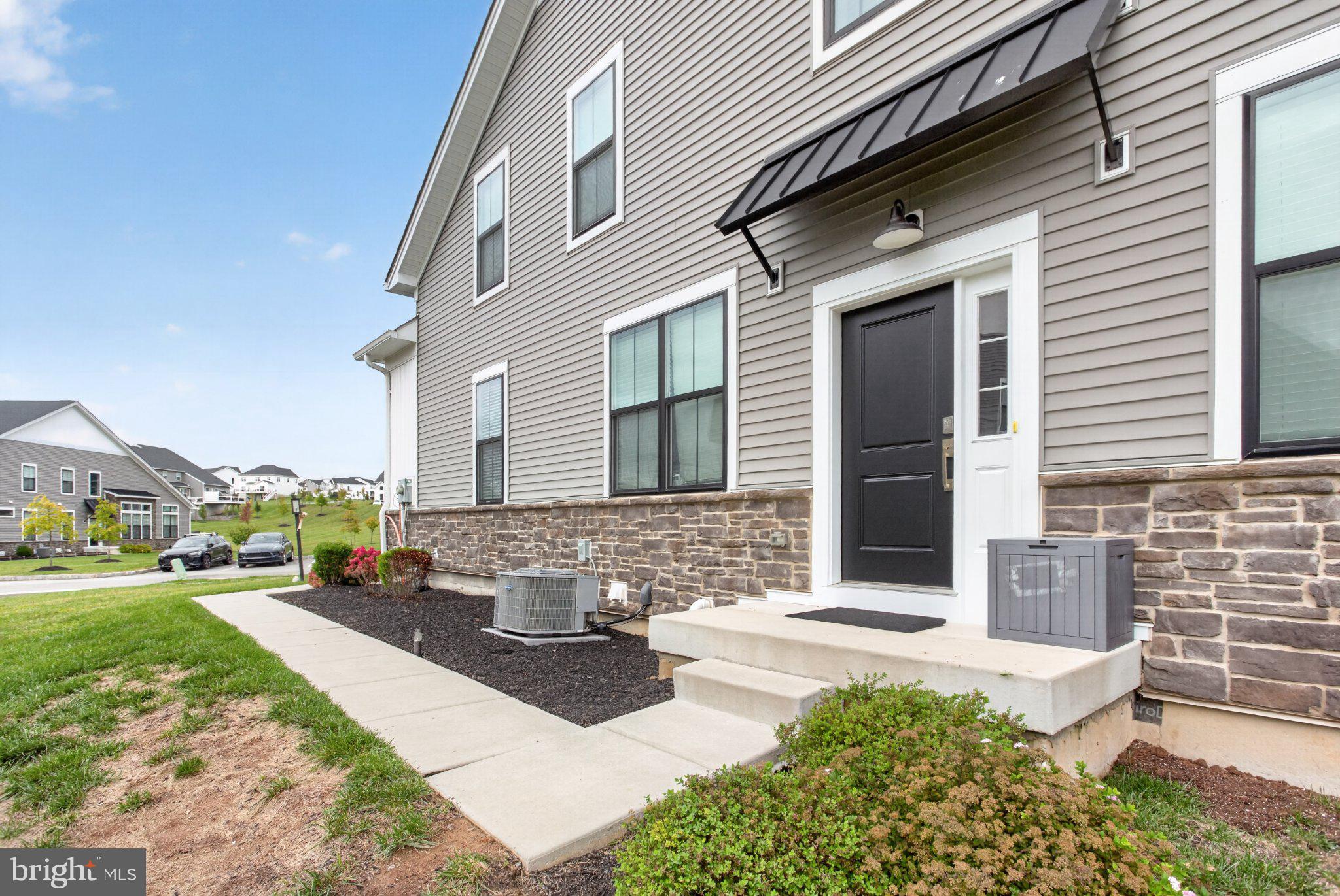 25 TAMARACK CIRCLE