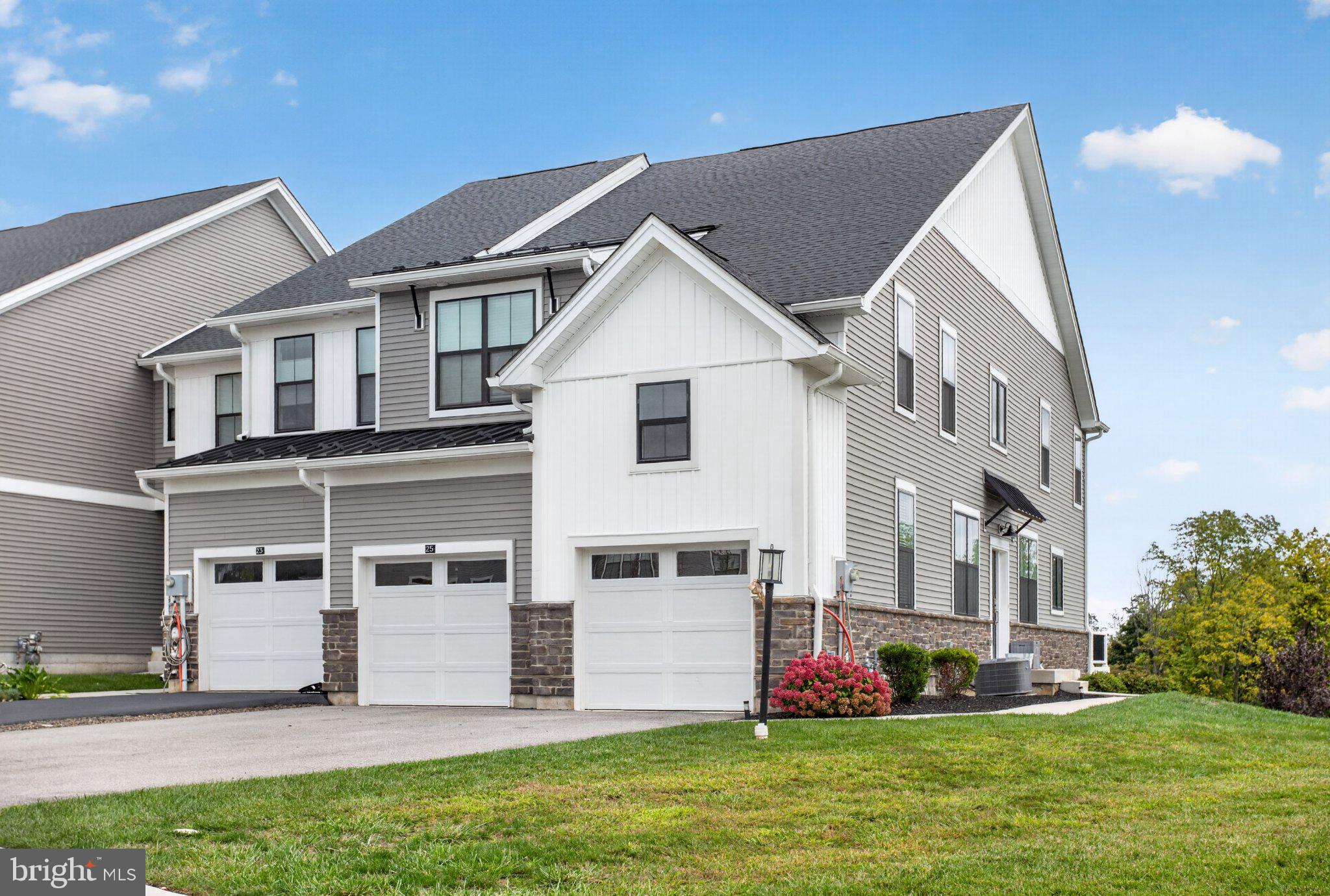 25 TAMARACK CIRCLE