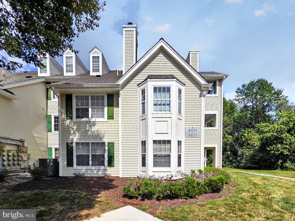 Photo of 4482 Lord Loudoun Court #16-10, UPPER MARLBORO, MD 20772 (MLS # MDPG2216764)
