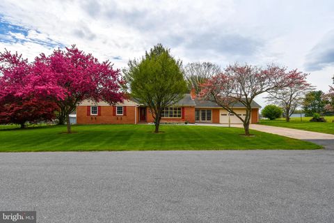 17527 WOODLAWN DRIVE HAGERSTOWN MD 21740