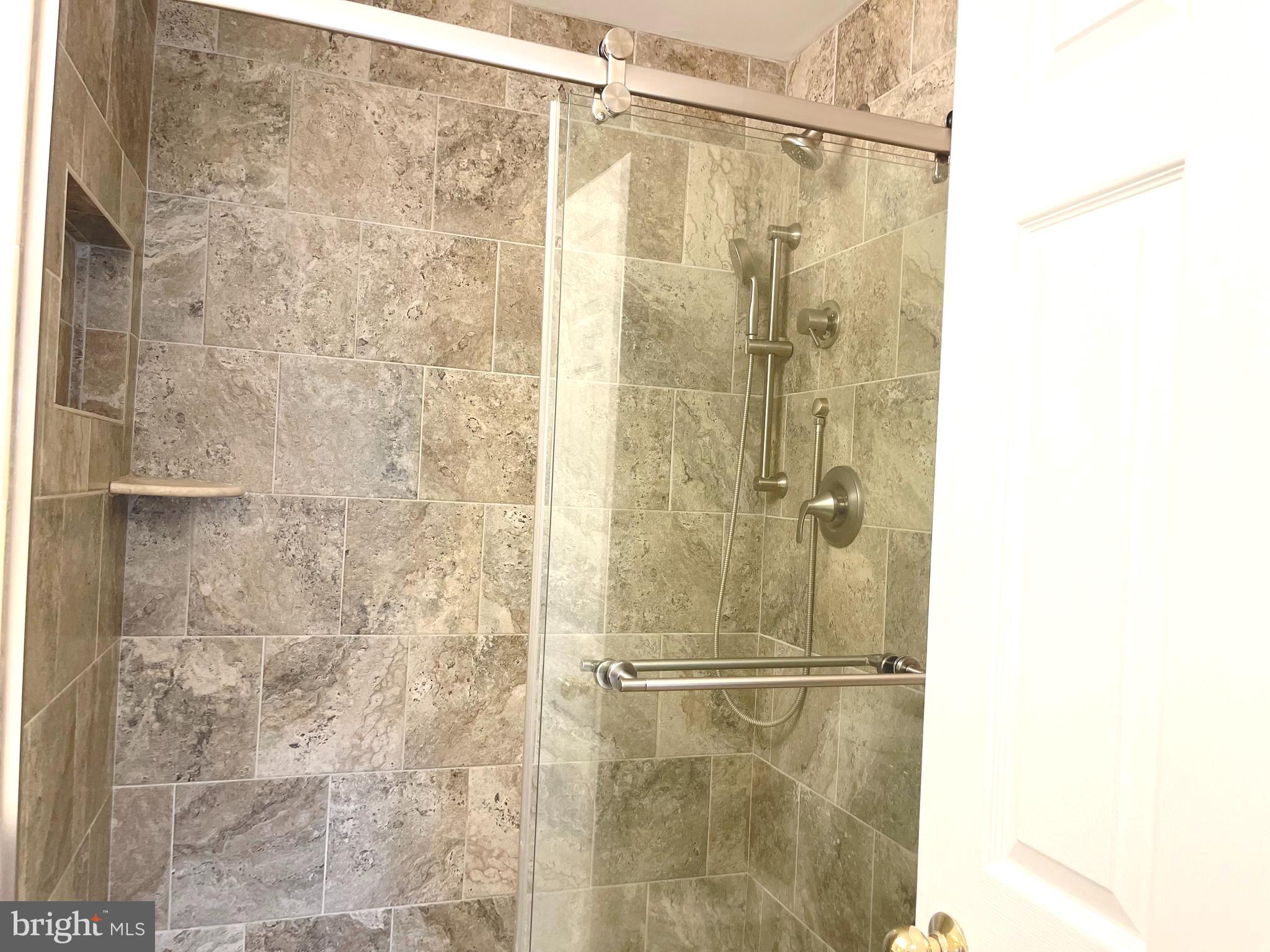 CARRIAGE PARK - Residential Lease