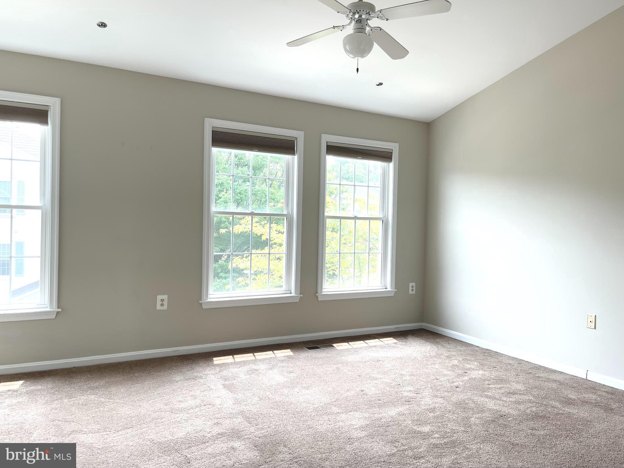 CARRIAGE PARK - Residential Lease