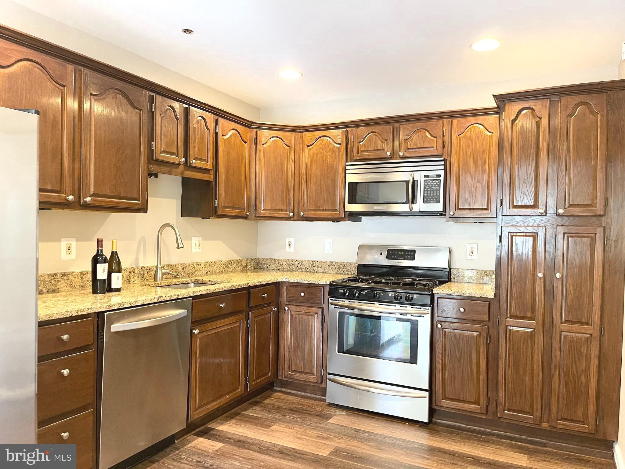 CARRIAGE PARK - Residential Lease