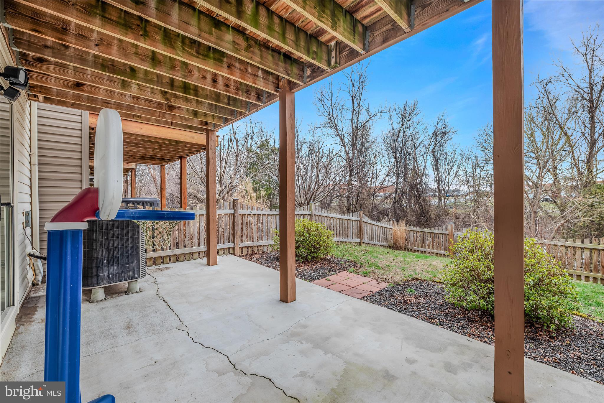 HAMMONDS MILL - Residential