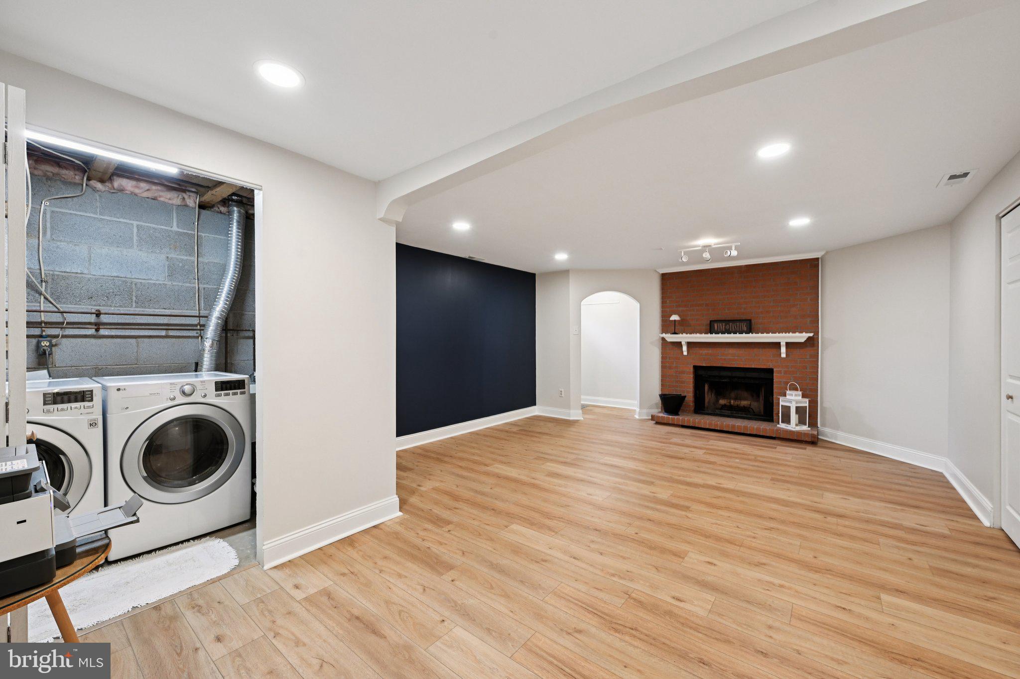 OAKHURST - Residential