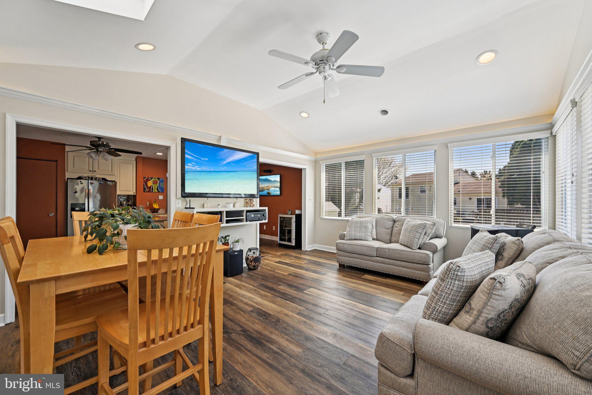 OAKHURST - Residential