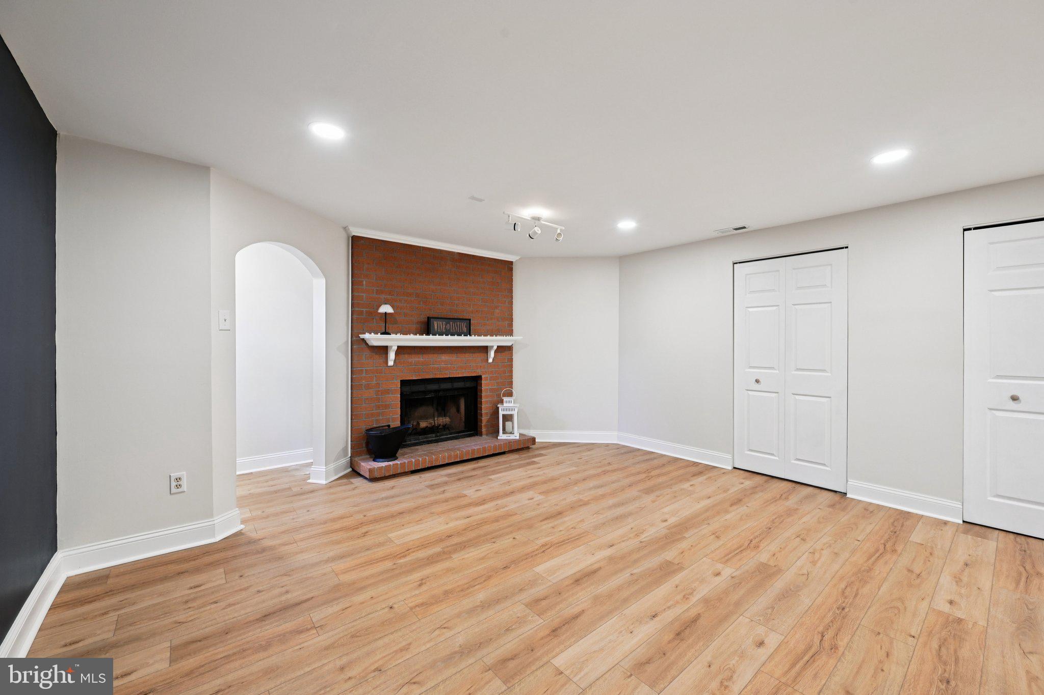 OAKHURST - Residential