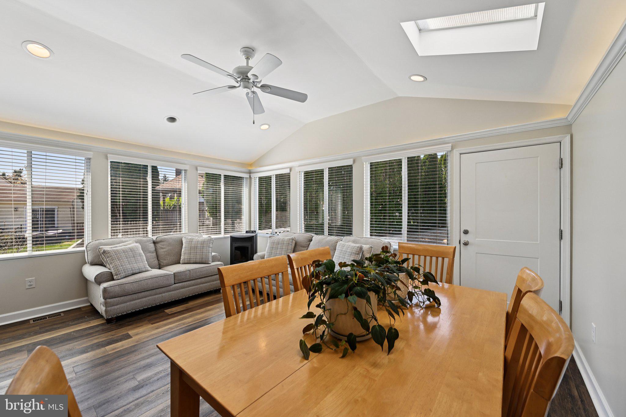 OAKHURST - Residential