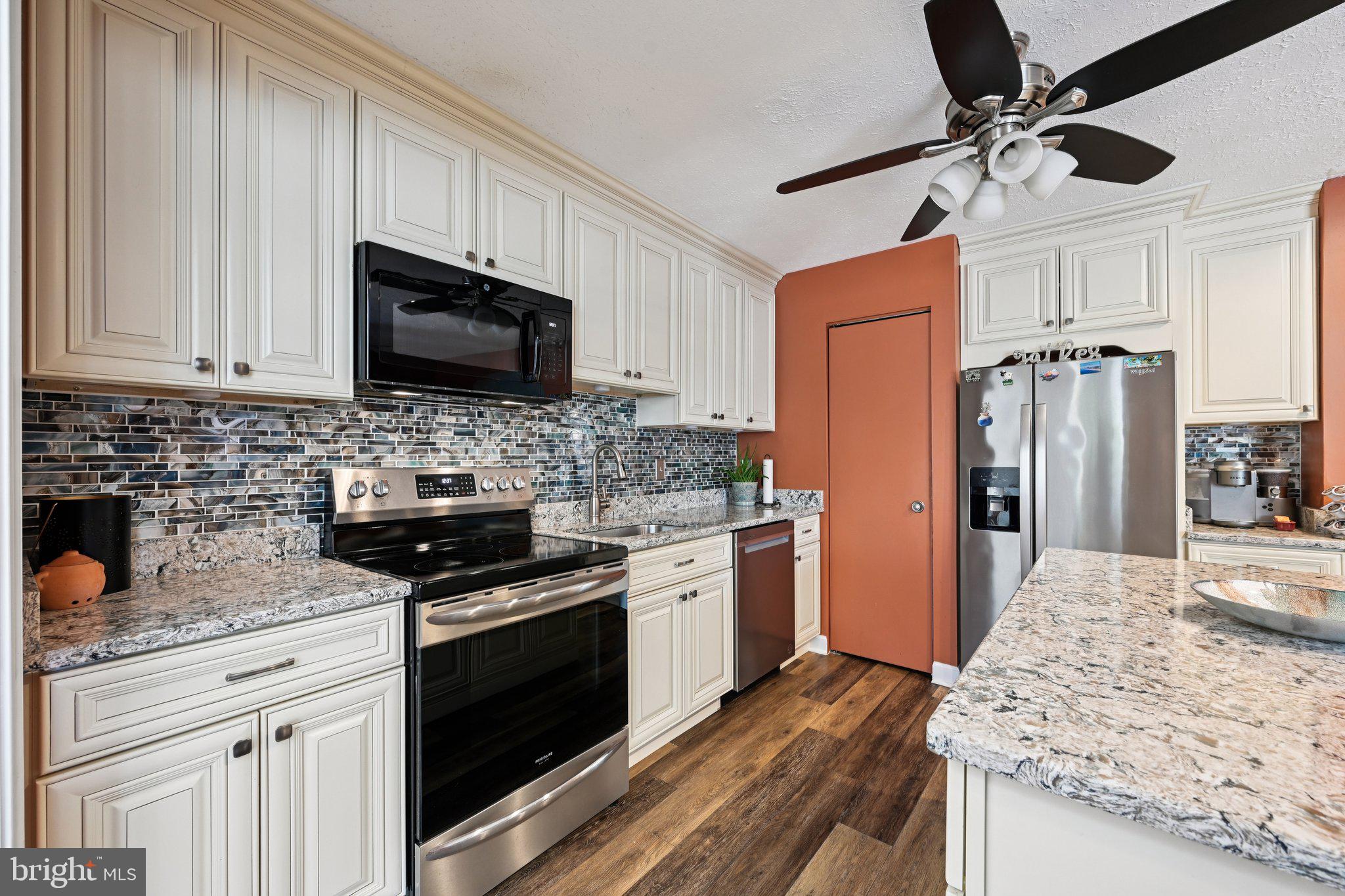 OAKHURST - Residential