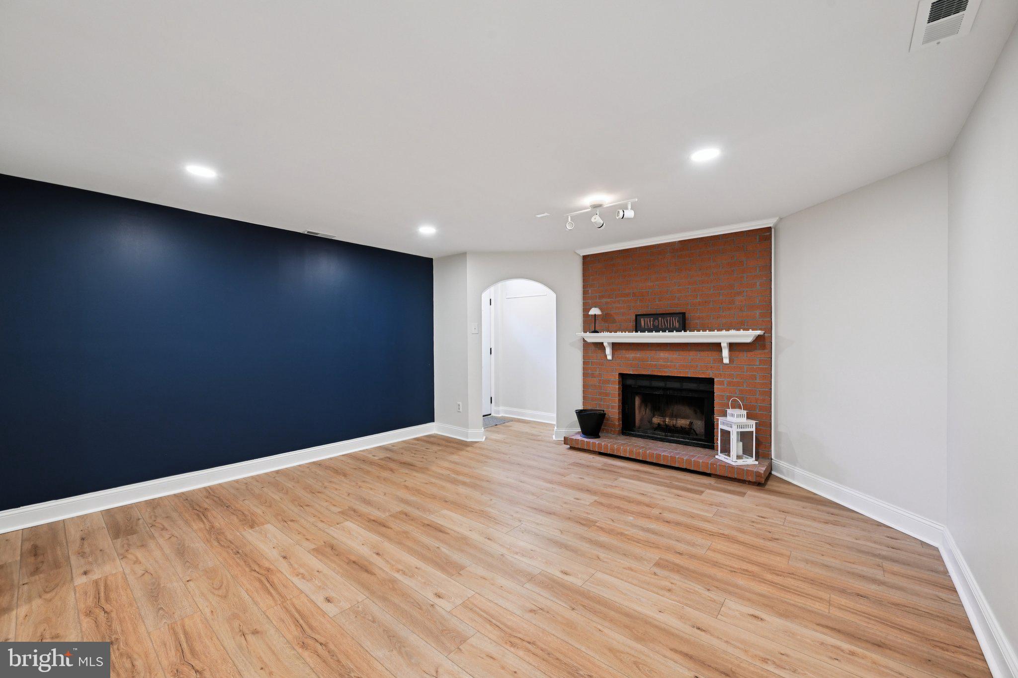 OAKHURST - Residential