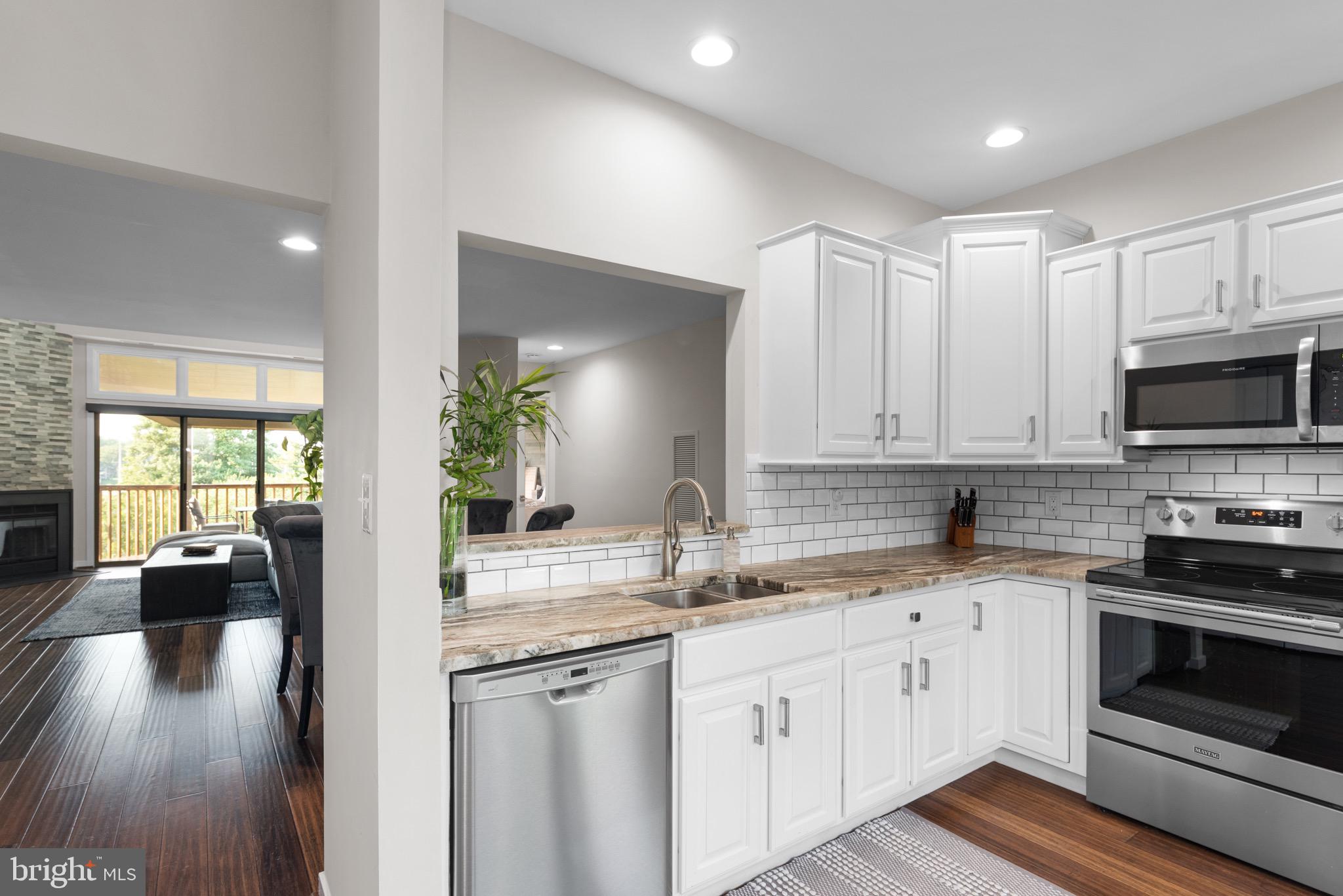 CHESAPEAKE HARBOUR - Residential