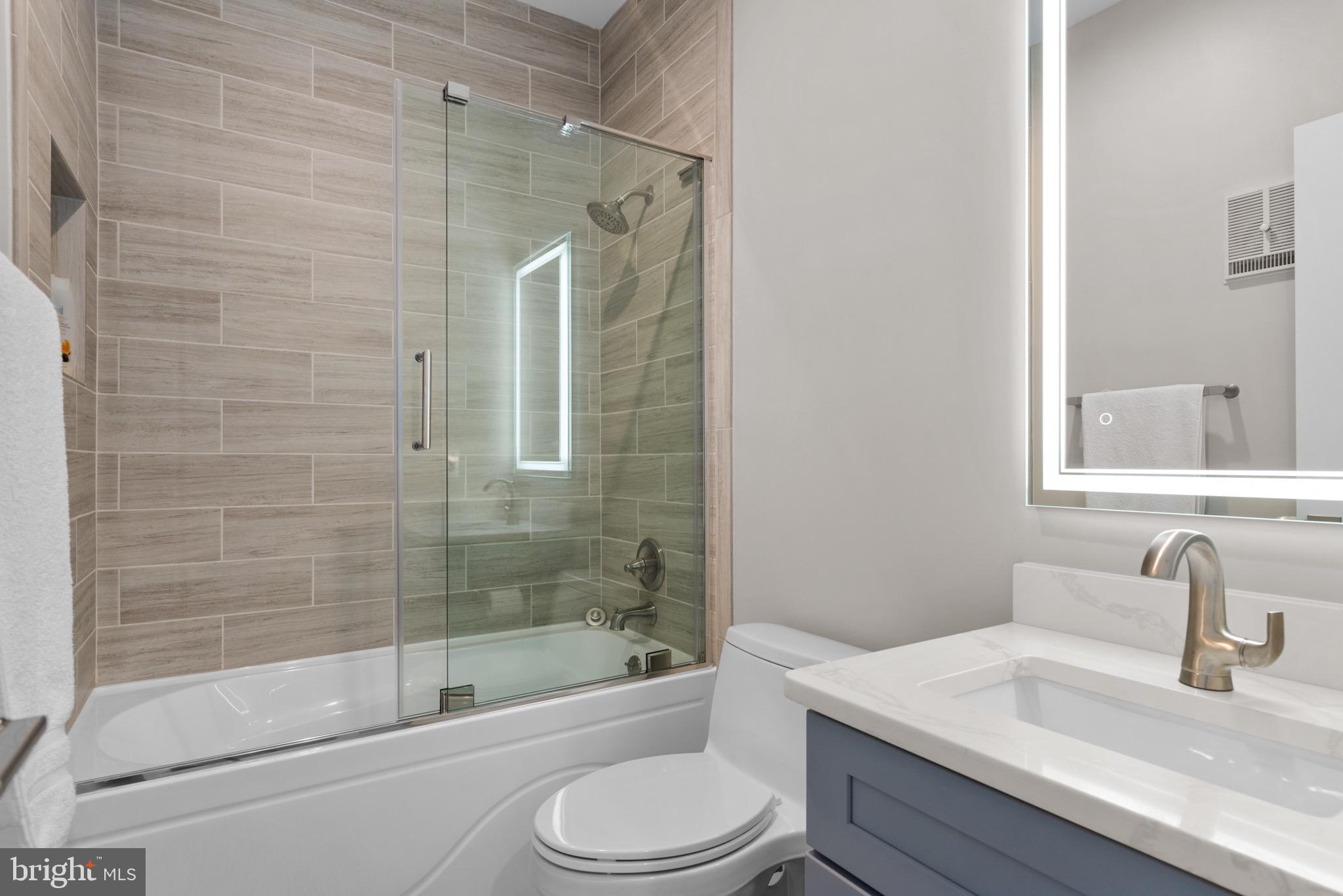 CHESAPEAKE HARBOUR - Residential