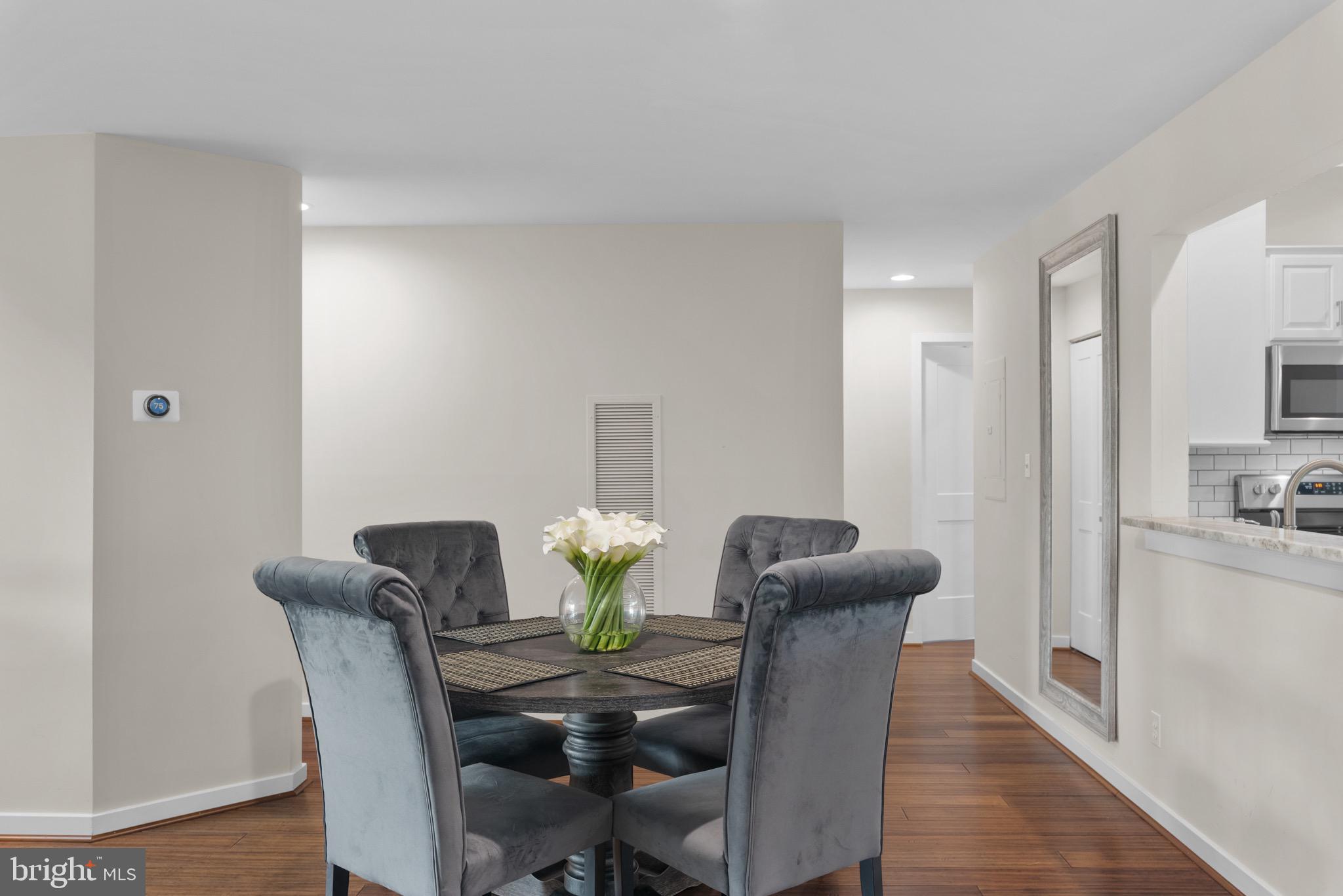 CHESAPEAKE HARBOUR - Residential