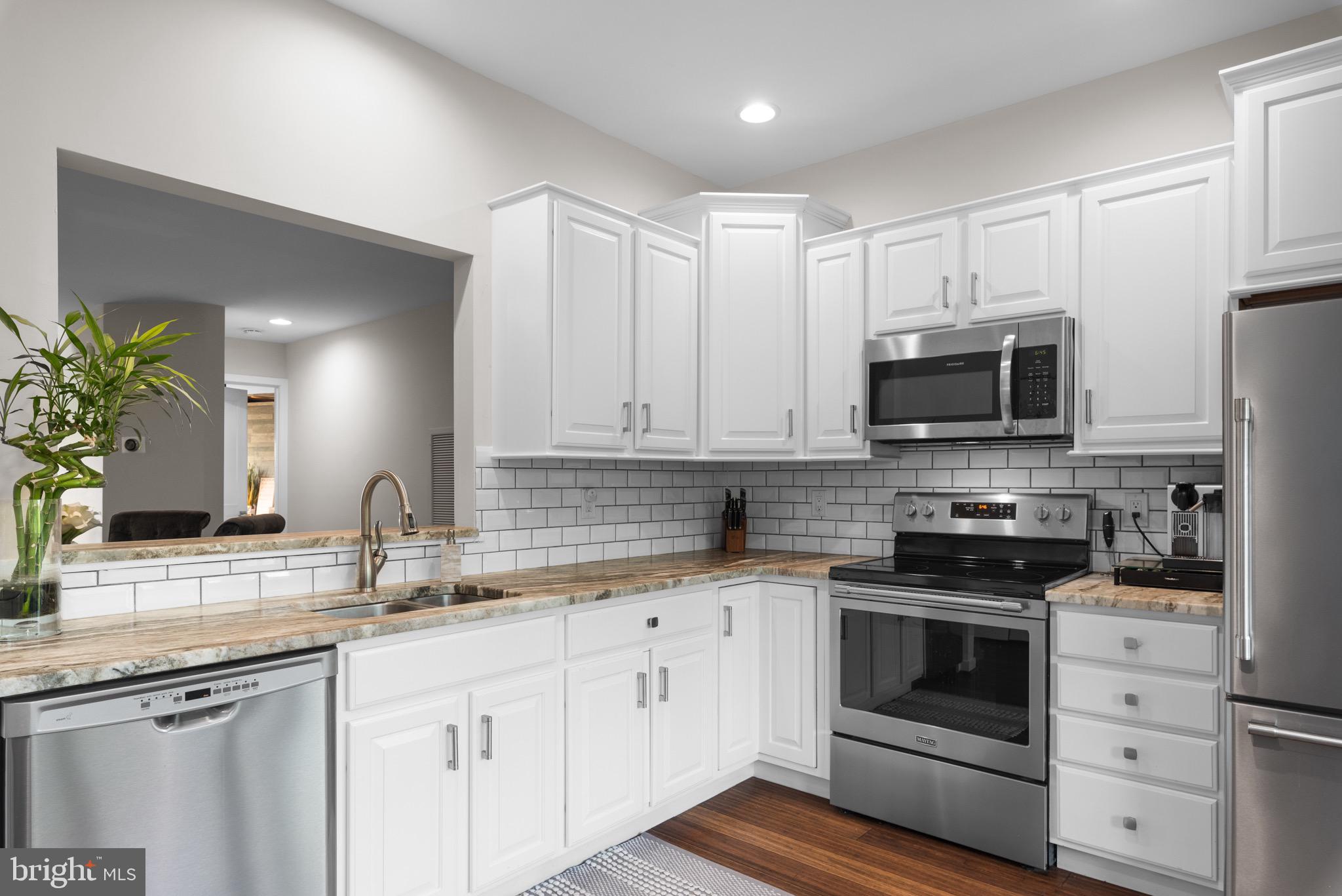 CHESAPEAKE HARBOUR - Residential