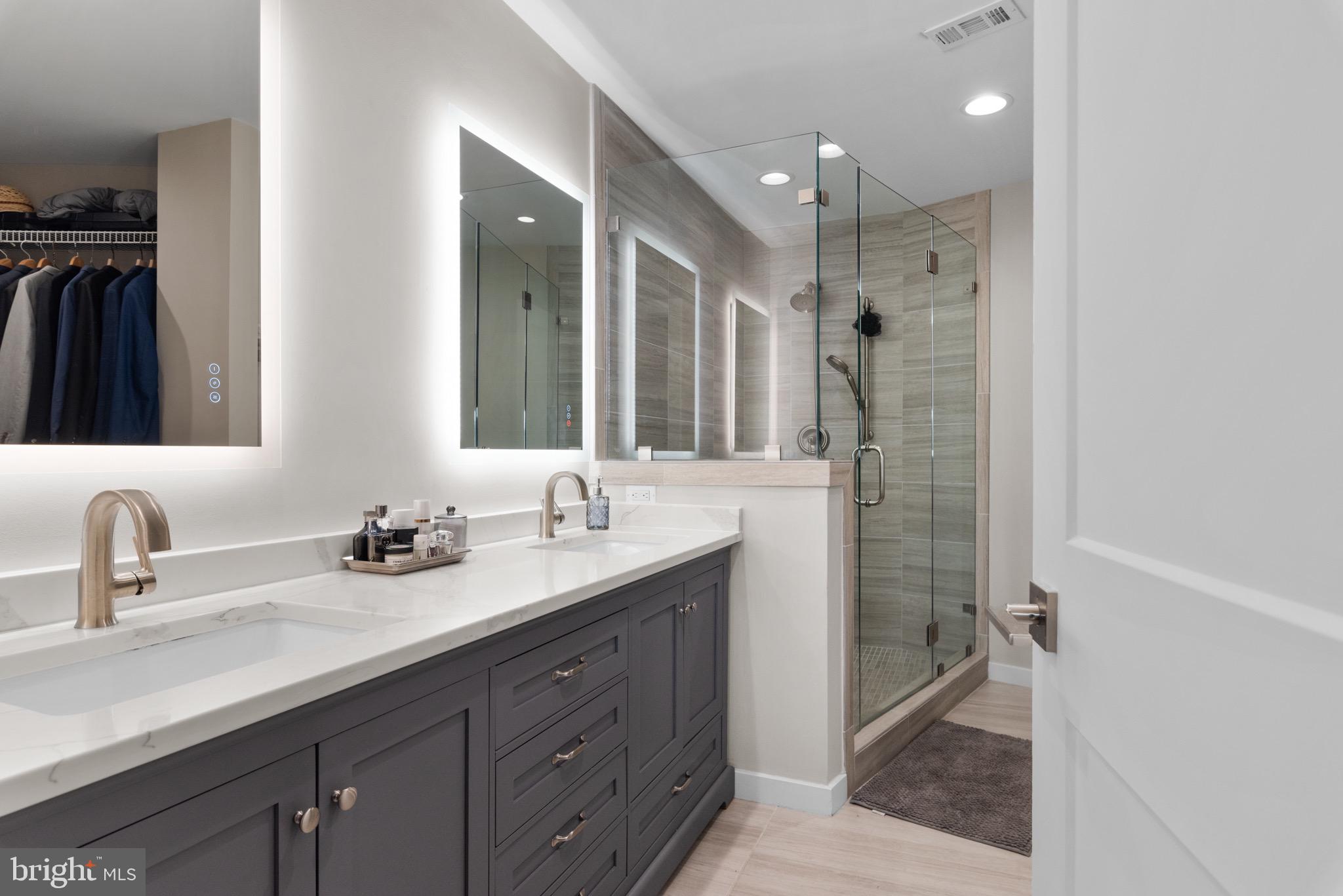 CHESAPEAKE HARBOUR - Residential