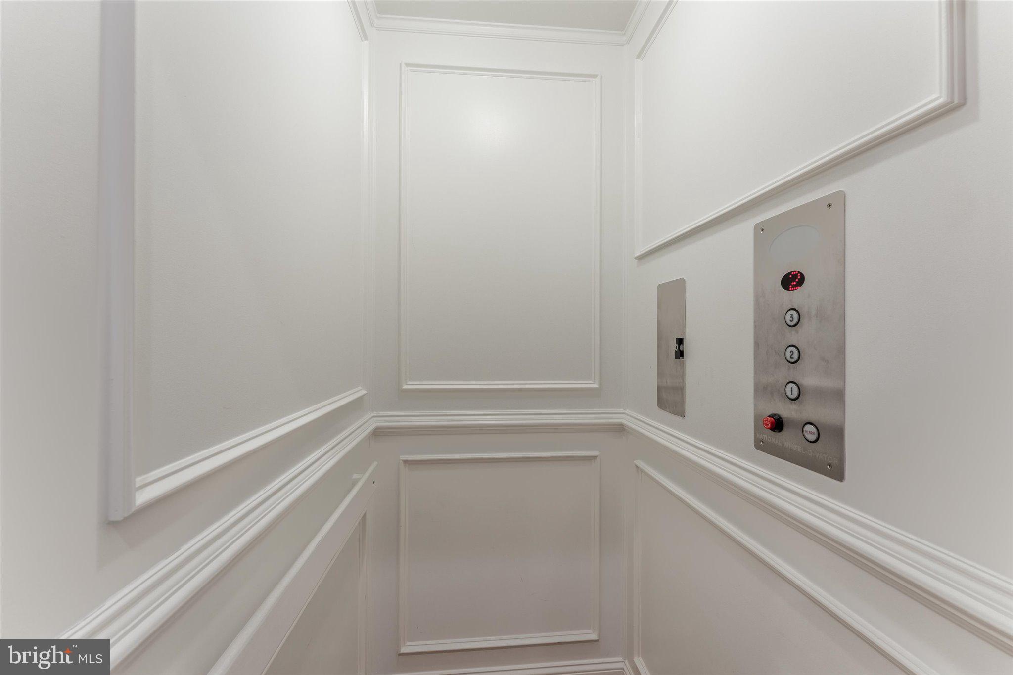 OAKTON - Residential