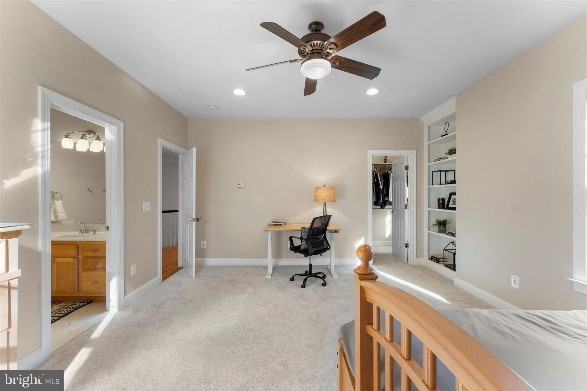 OAKTON - Residential