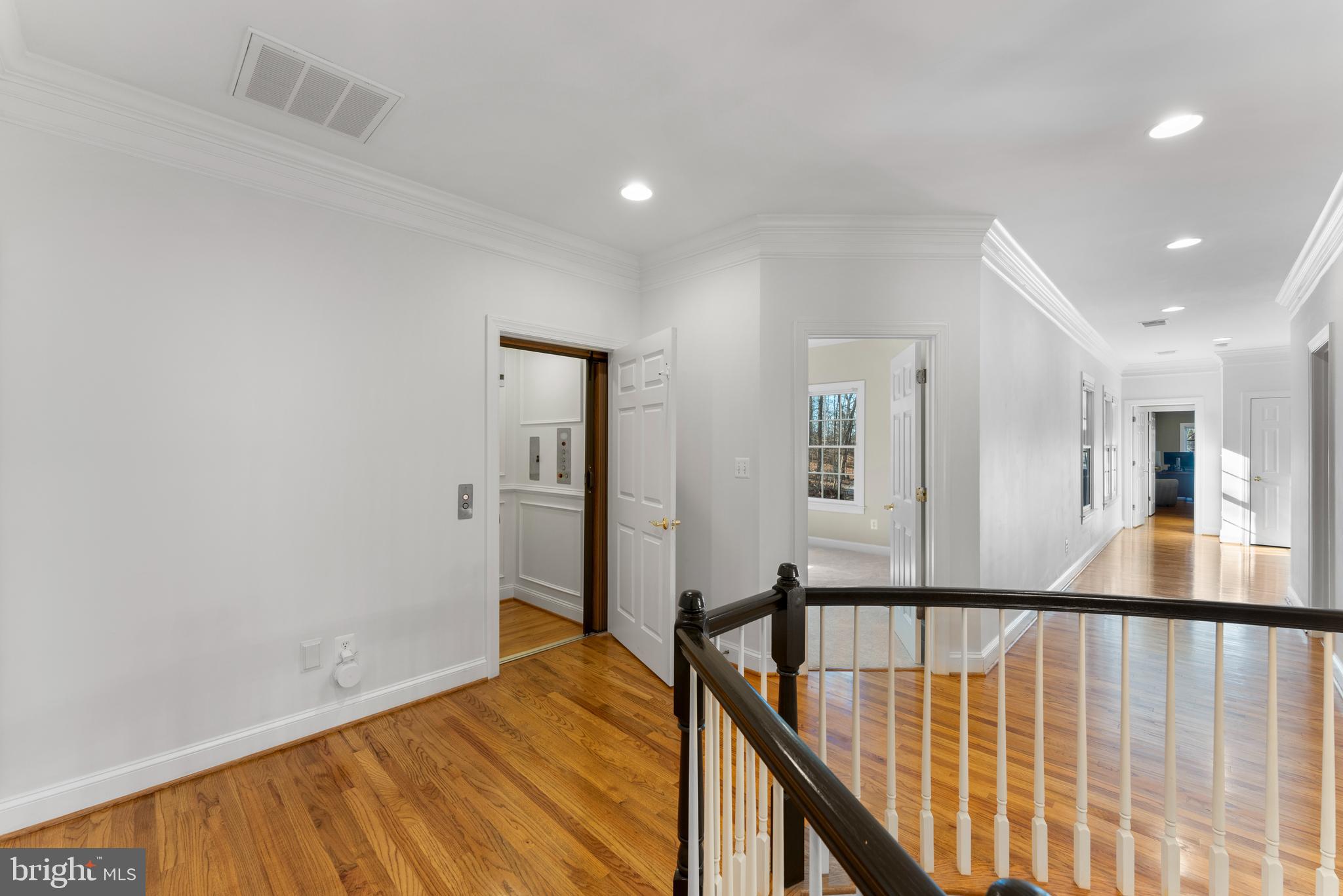 OAKTON - Residential