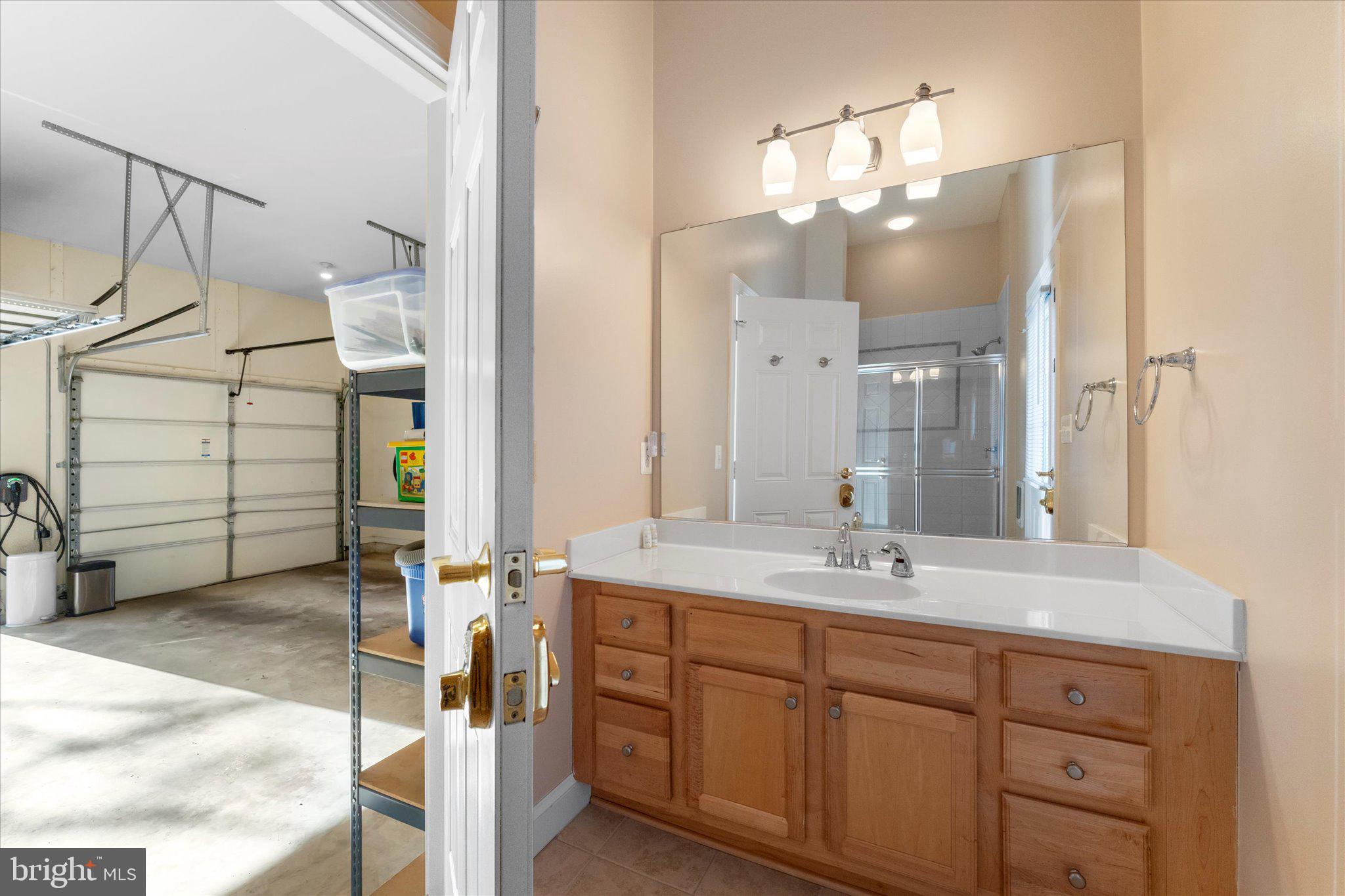 OAKTON - Residential