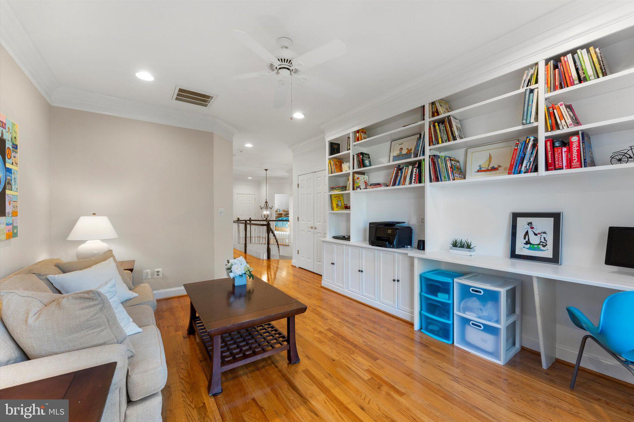 OAKTON - Residential