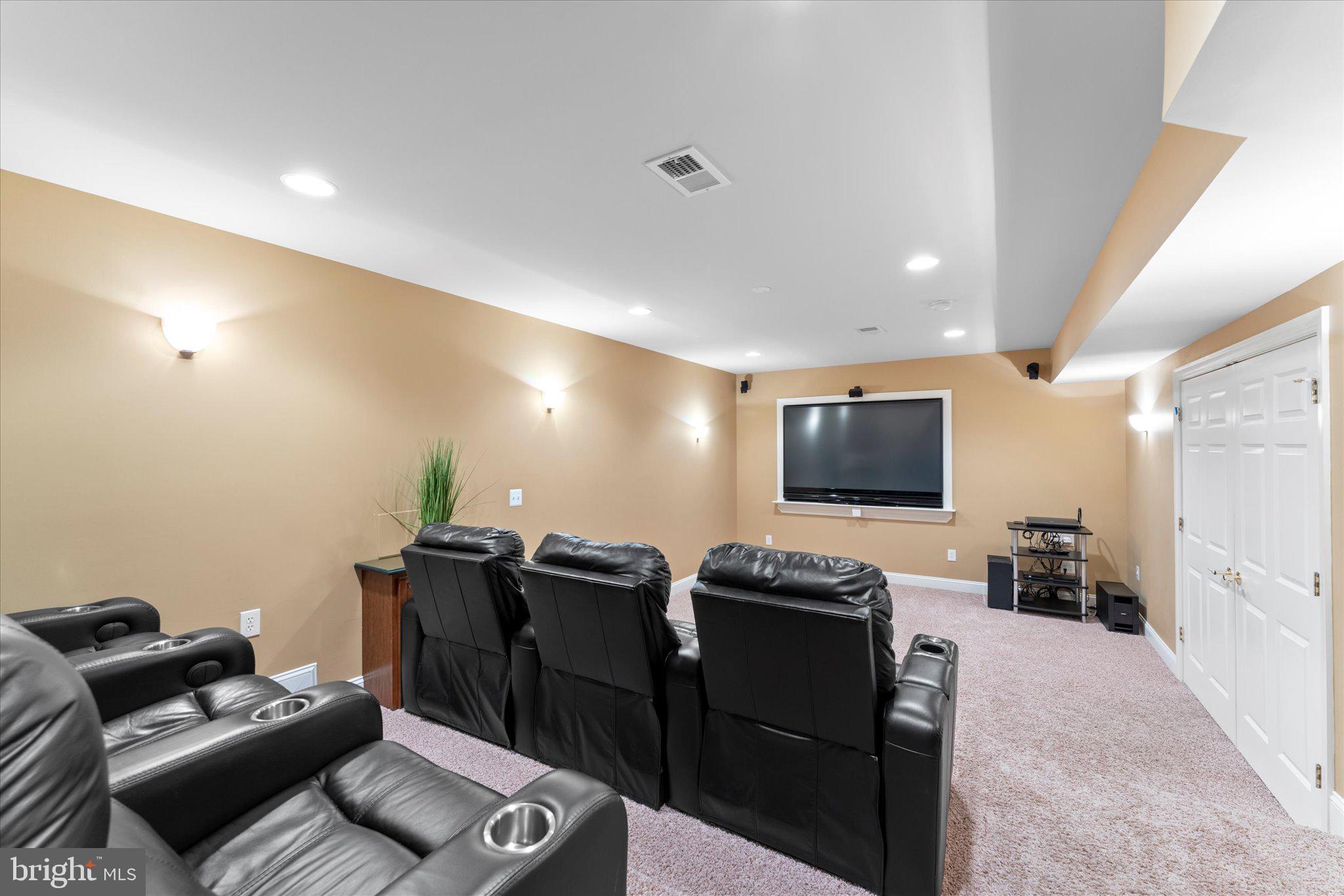 OAKTON - Residential