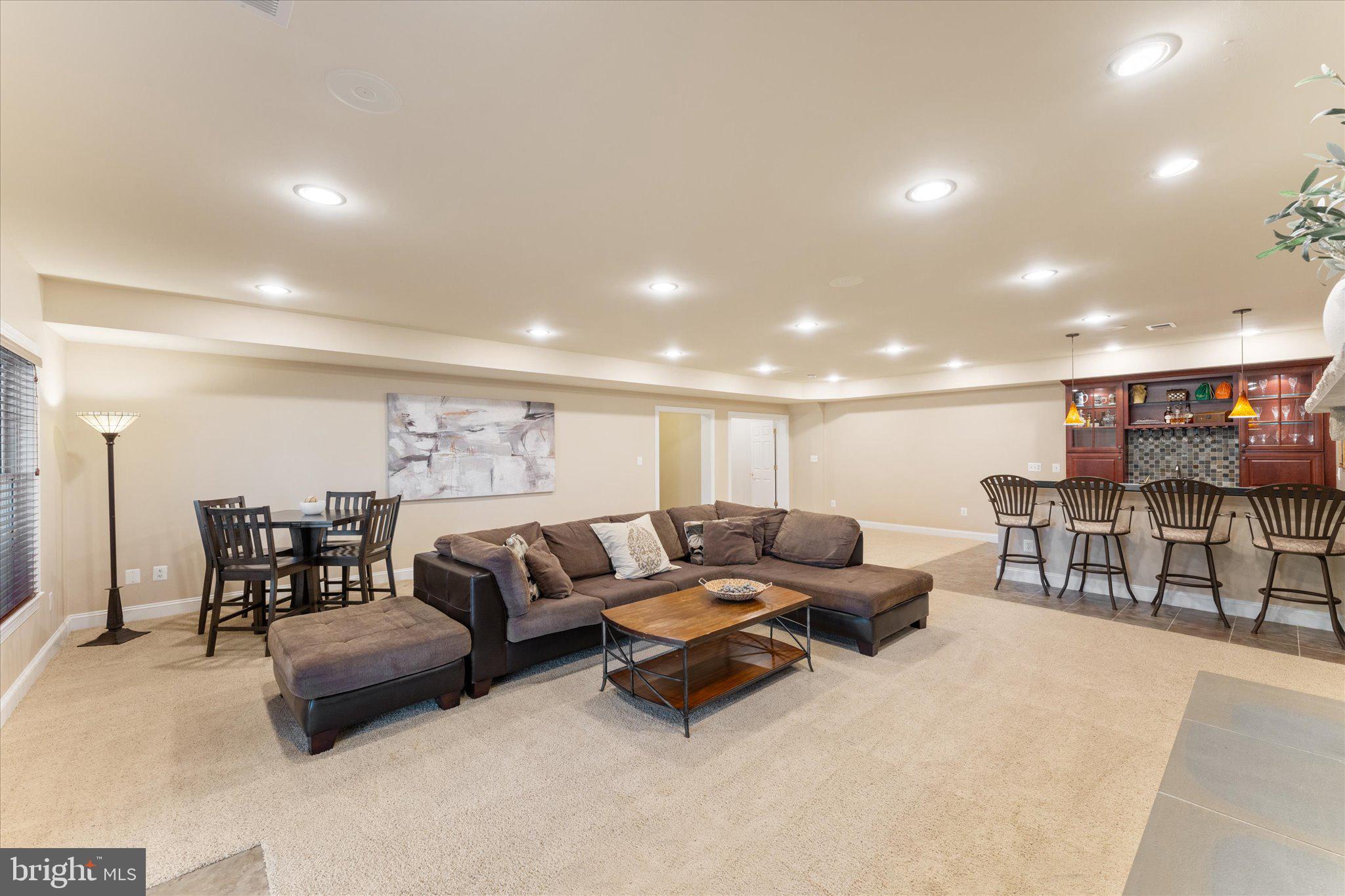 OAKTON - Residential