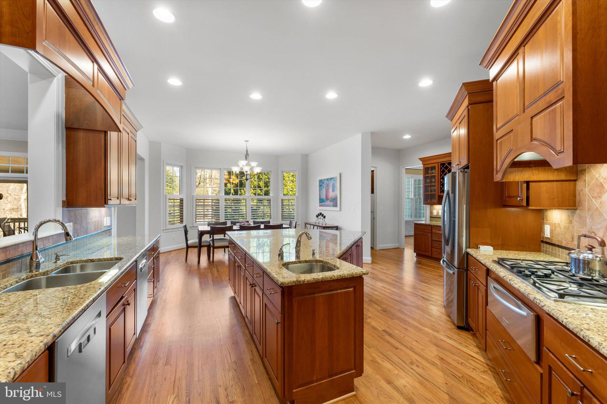 OAKTON - Residential