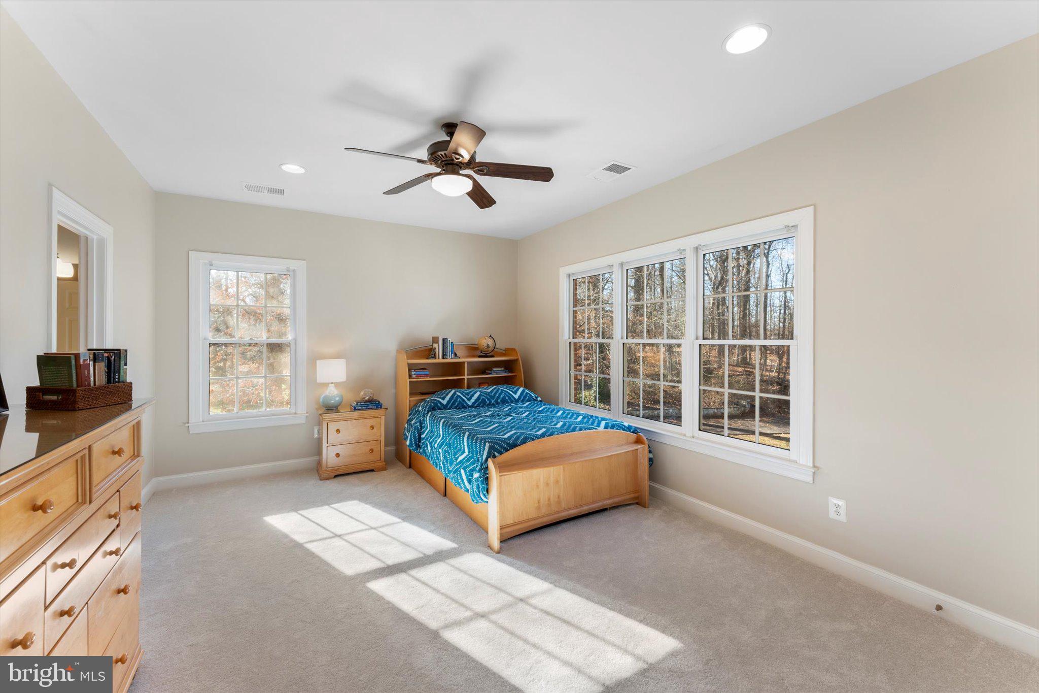 OAKTON - Residential