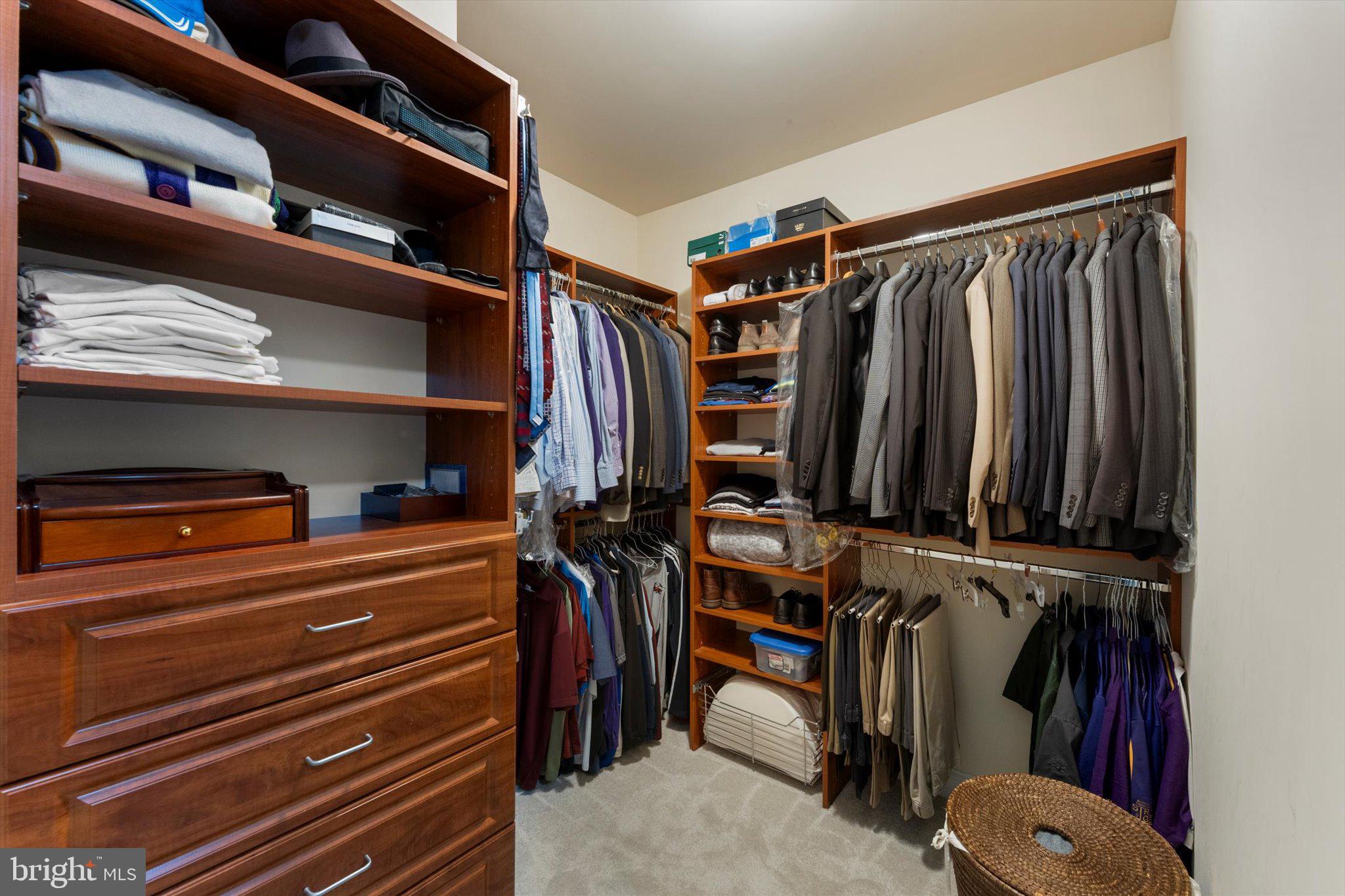 OAKTON - Residential