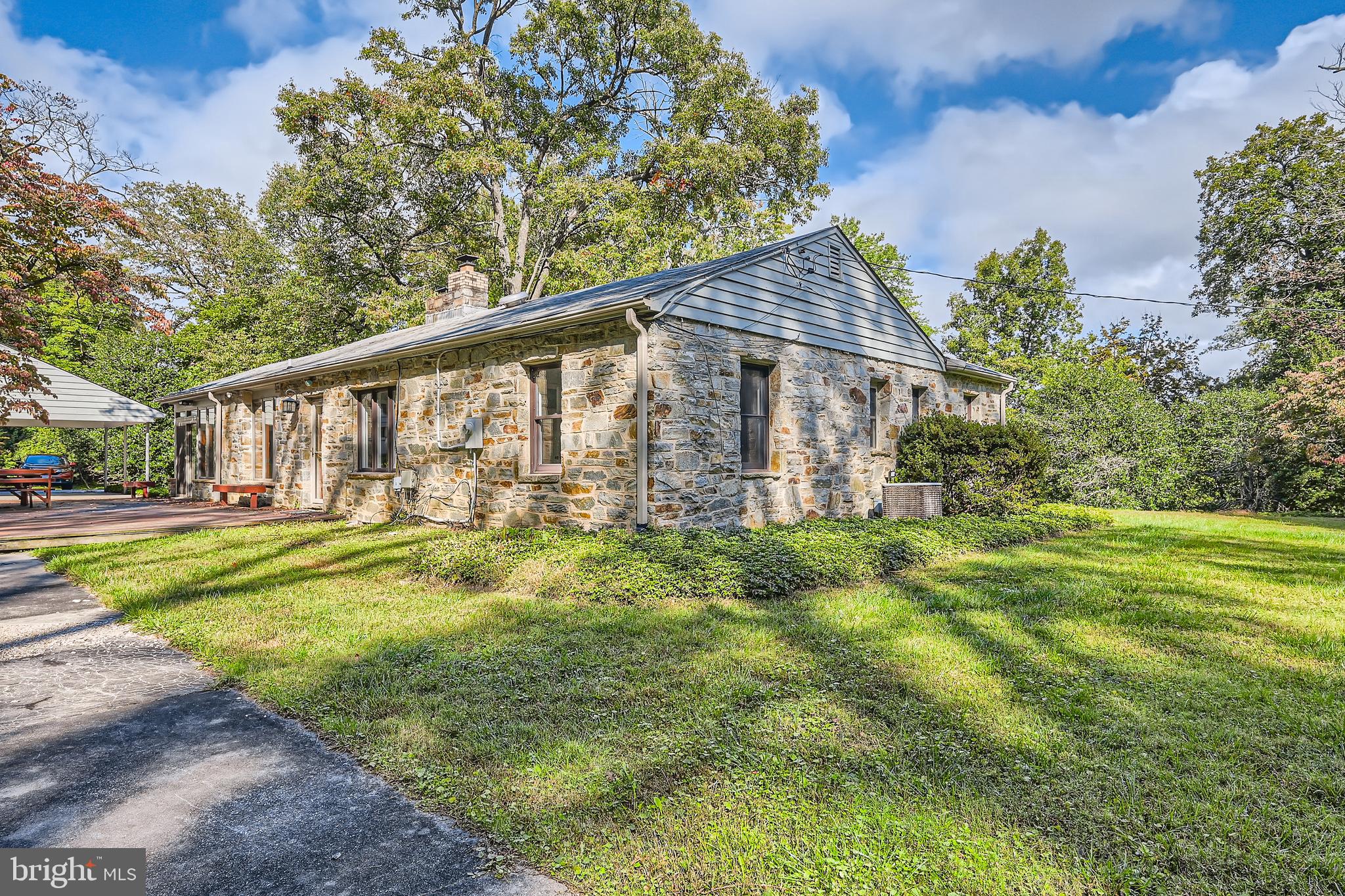 GREENSPRING - Residential Lease