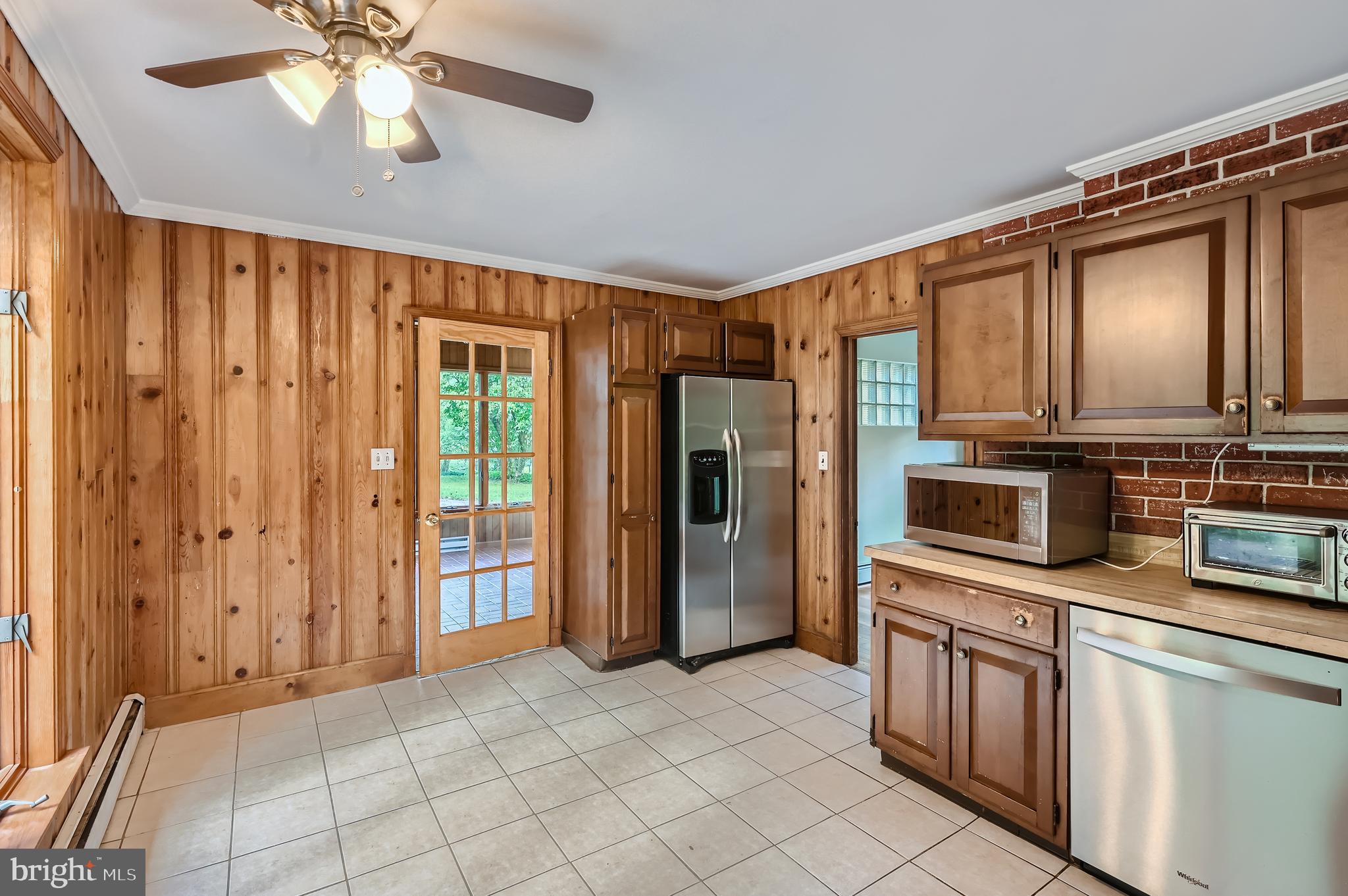 GREENSPRING - Residential Lease