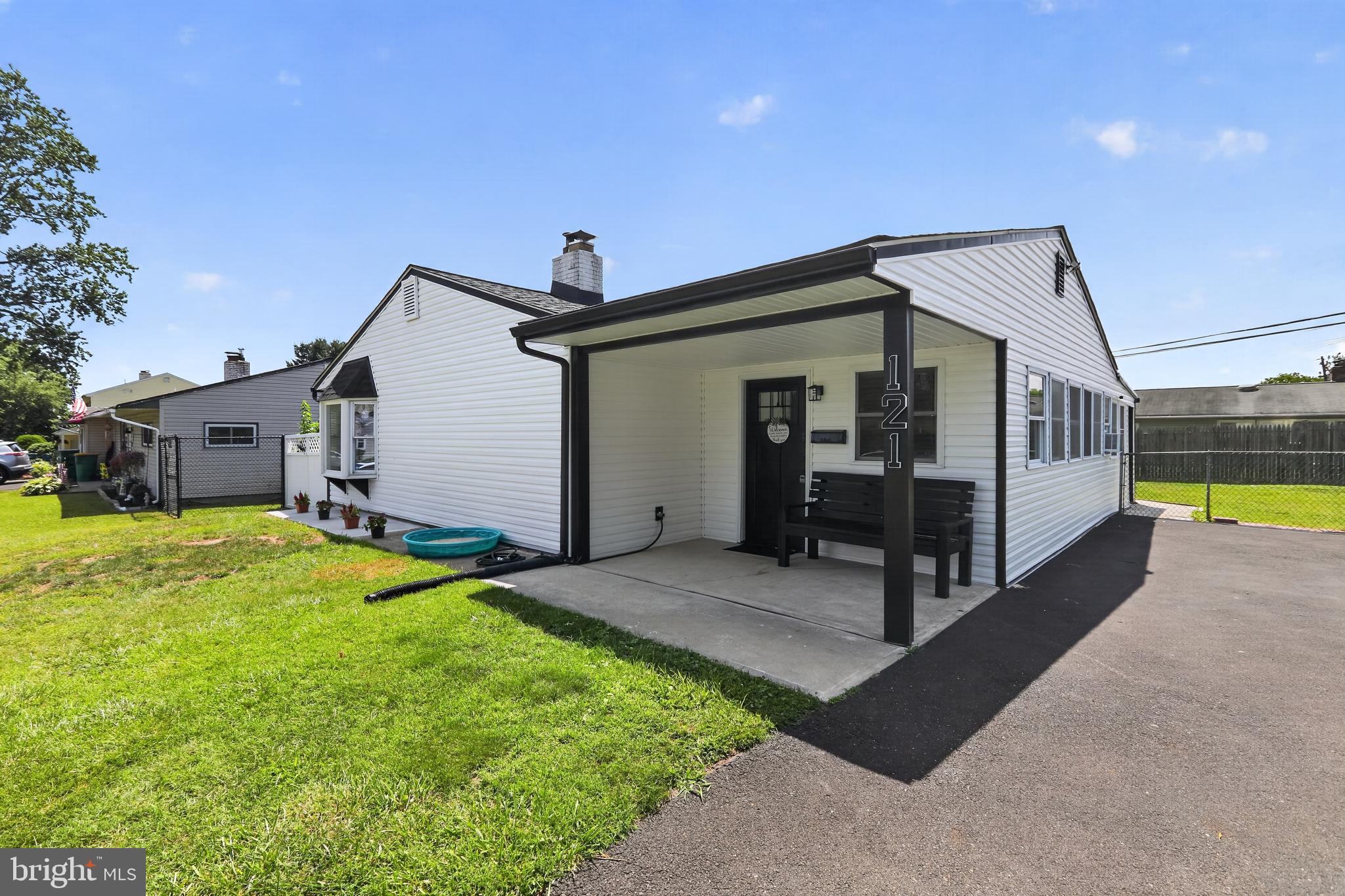 121 GABLE HILL ROAD