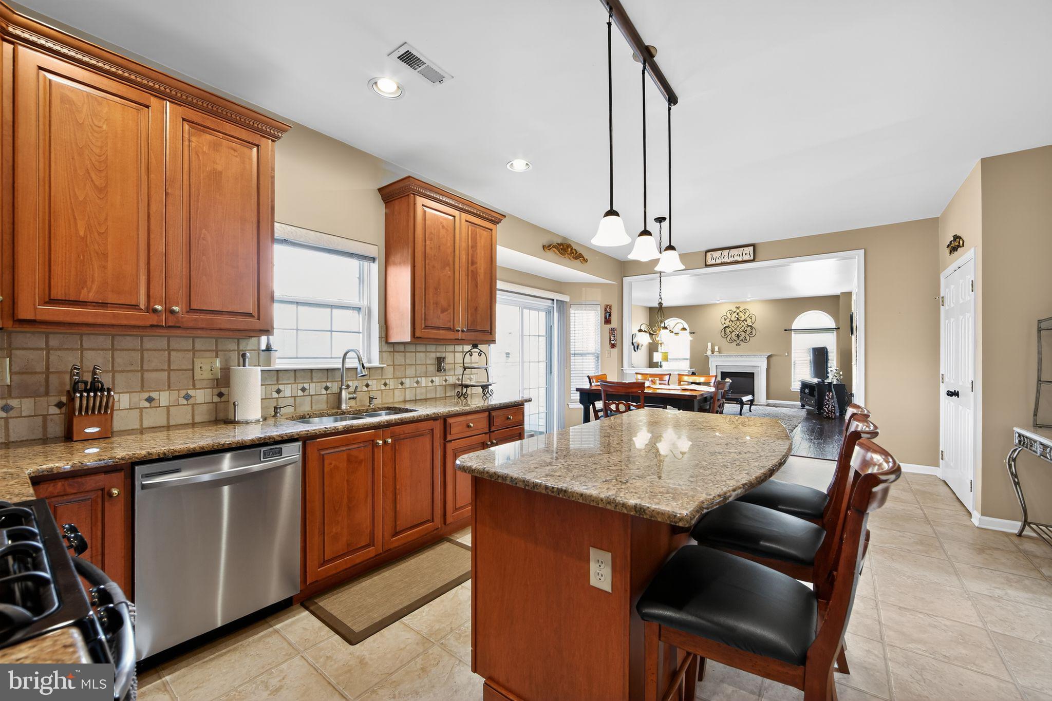 WOODED GLEN - Residential