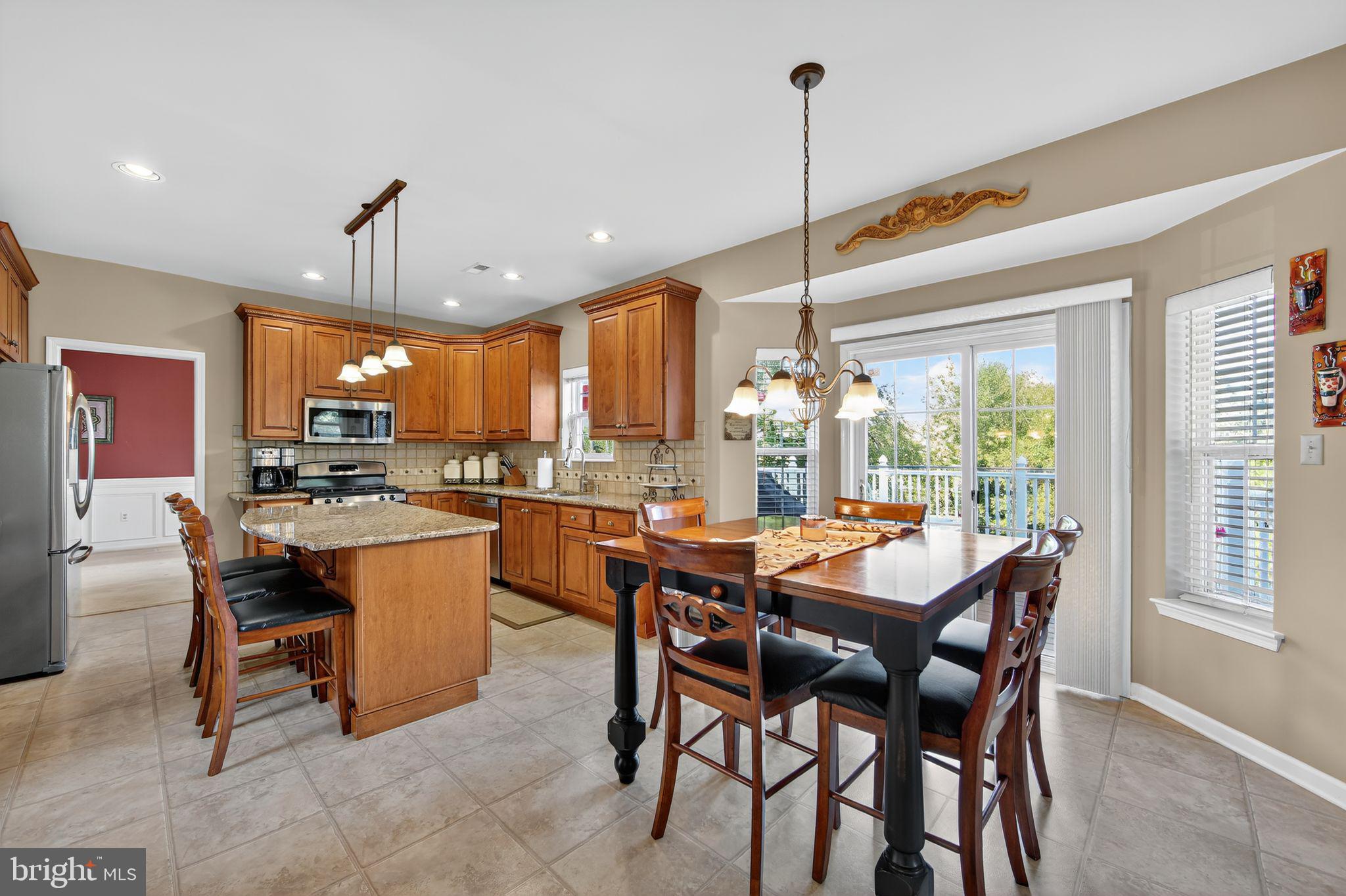 WOODED GLEN - Residential