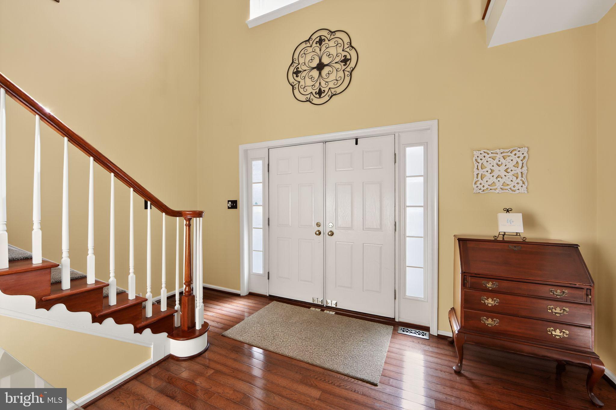 WOODED GLEN - Residential