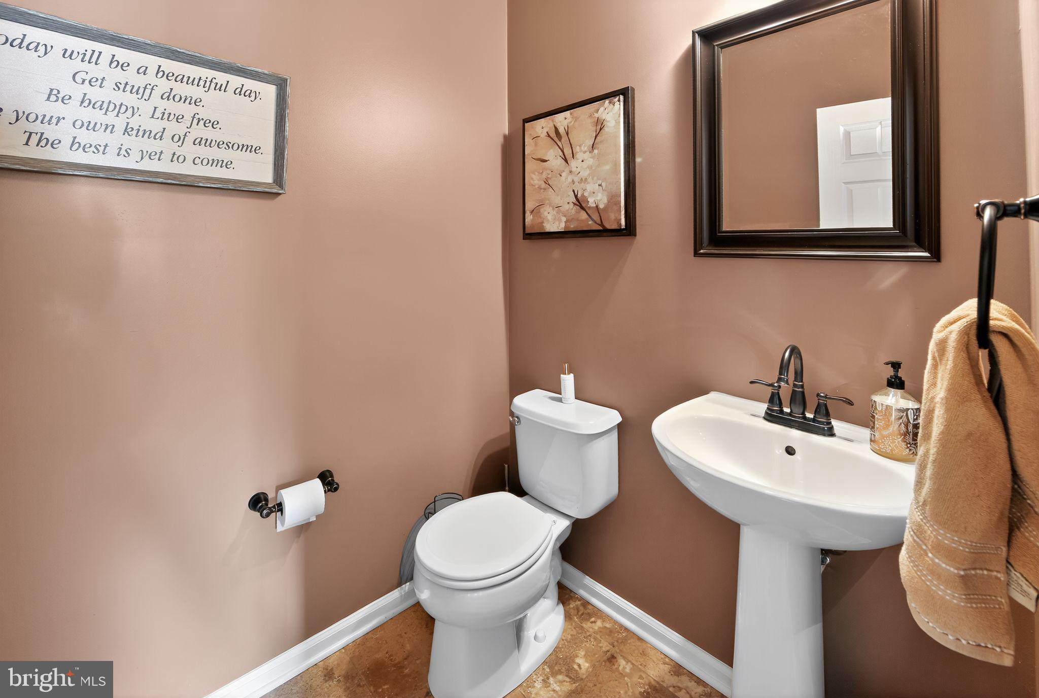 WOODED GLEN - Residential