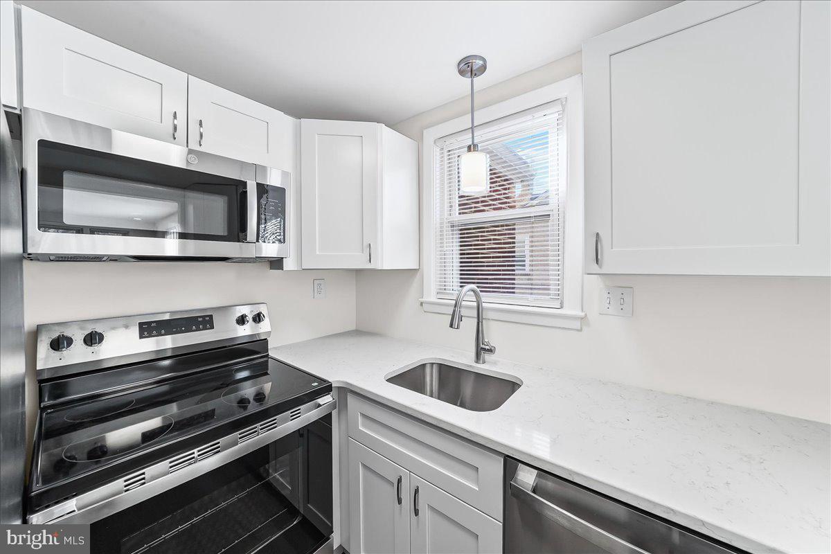 ARONIMINK ESTATES - Residential Income